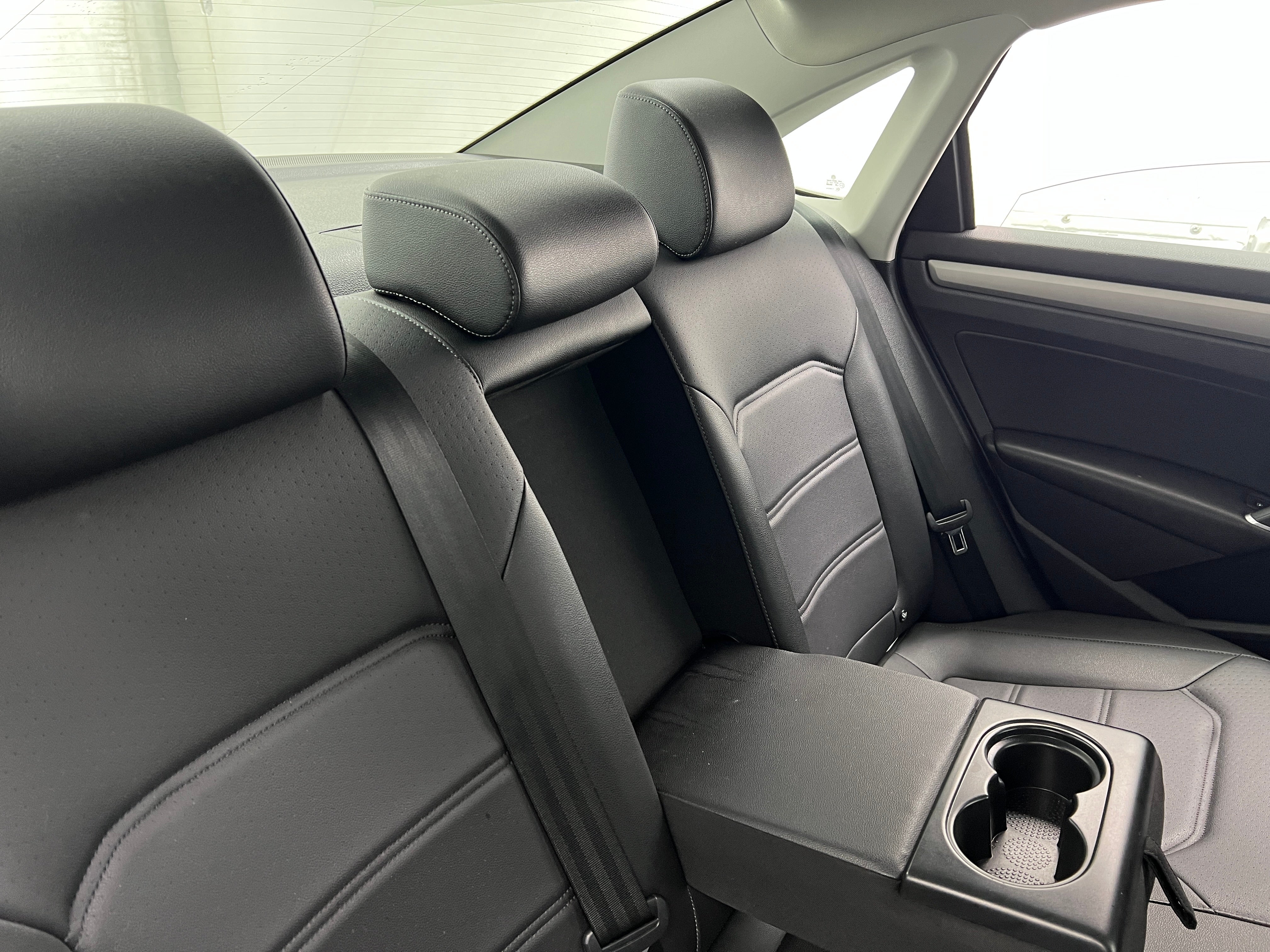2021 Volkswagen Passat SE 5