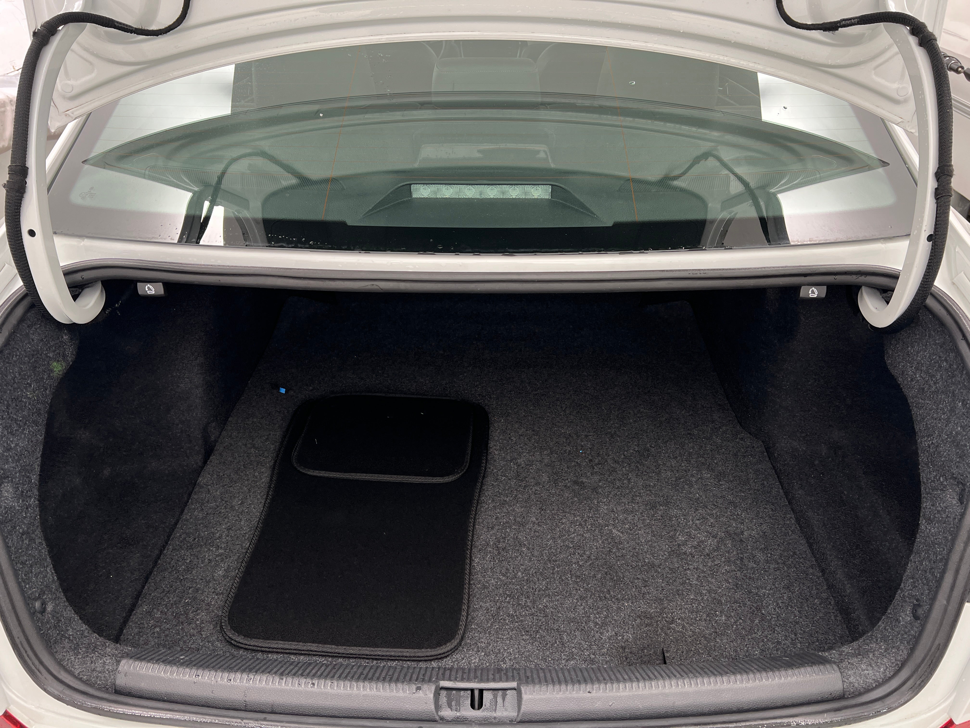 2021 Volkswagen Passat SE 6