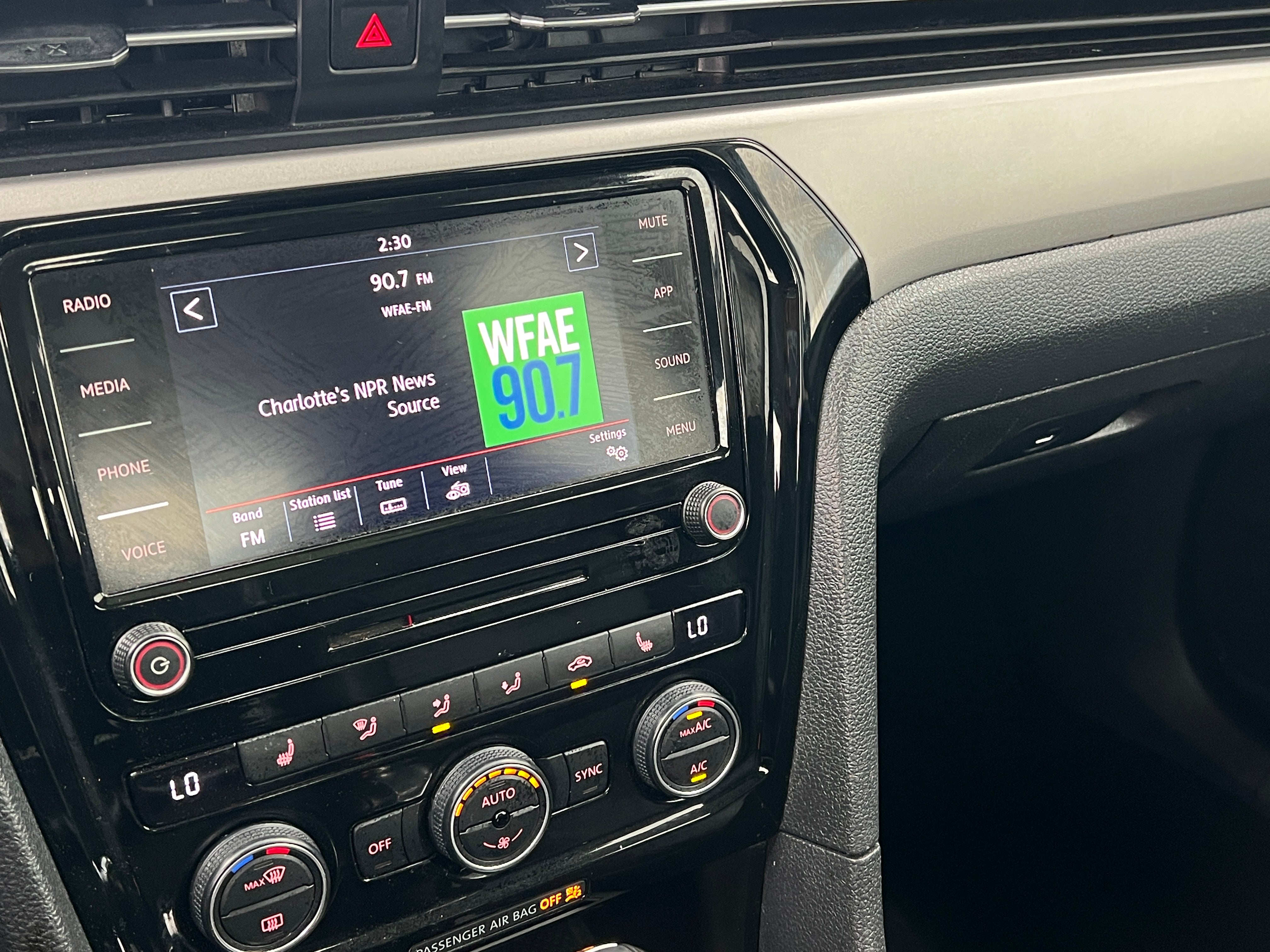 2021 Volkswagen Passat SE 3