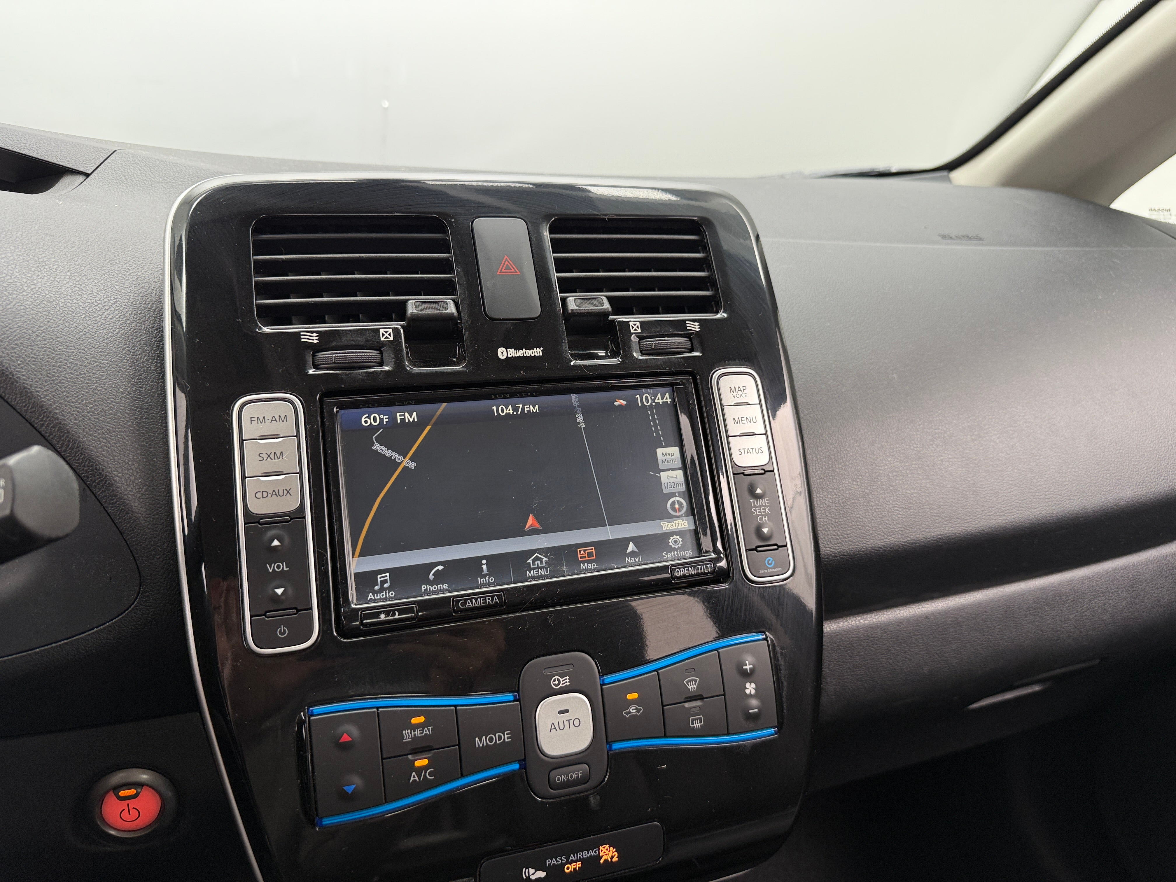 2017 Nissan Leaf SL 3