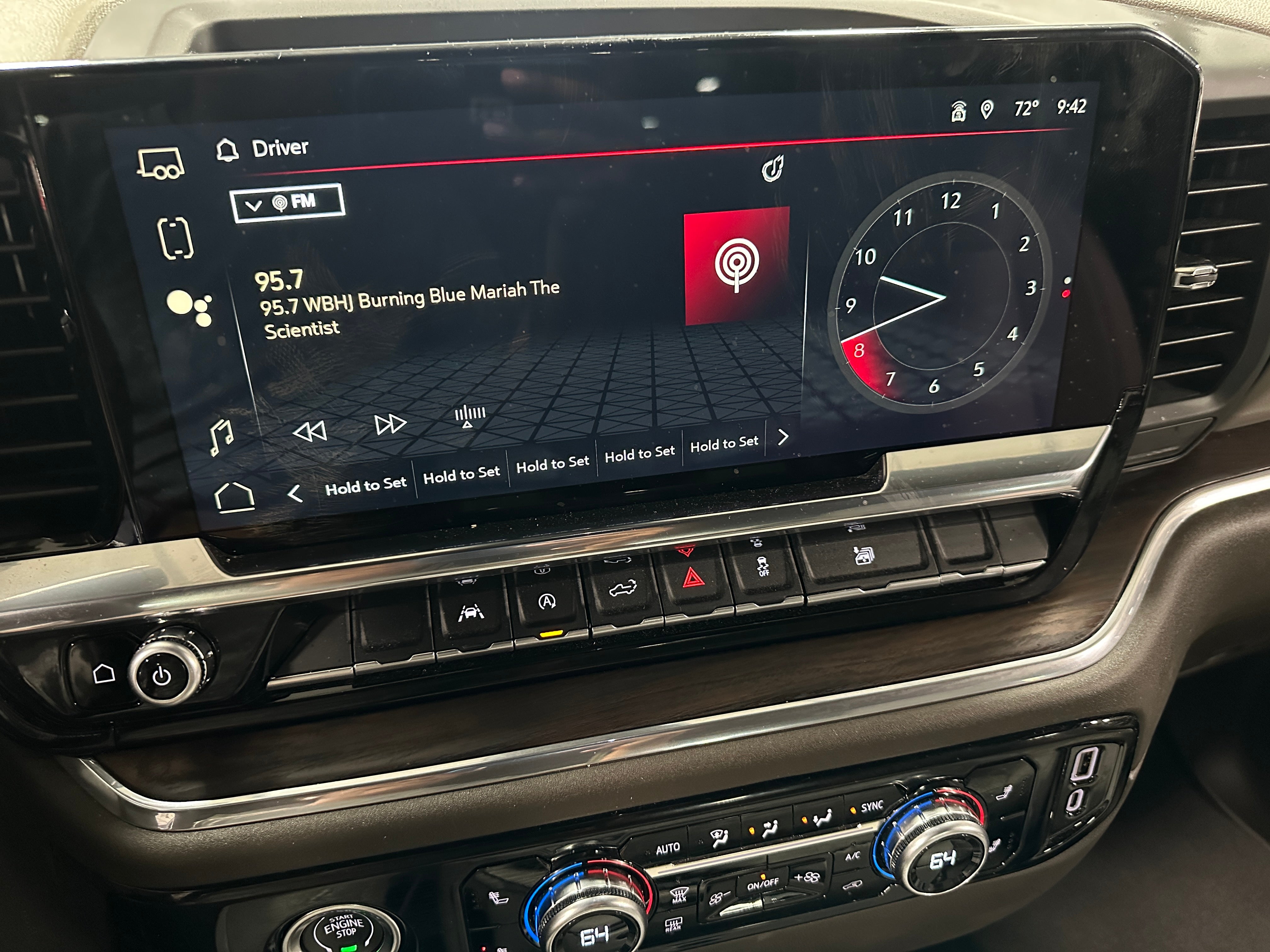 2024 GMC Sierra 1500 SLT 3