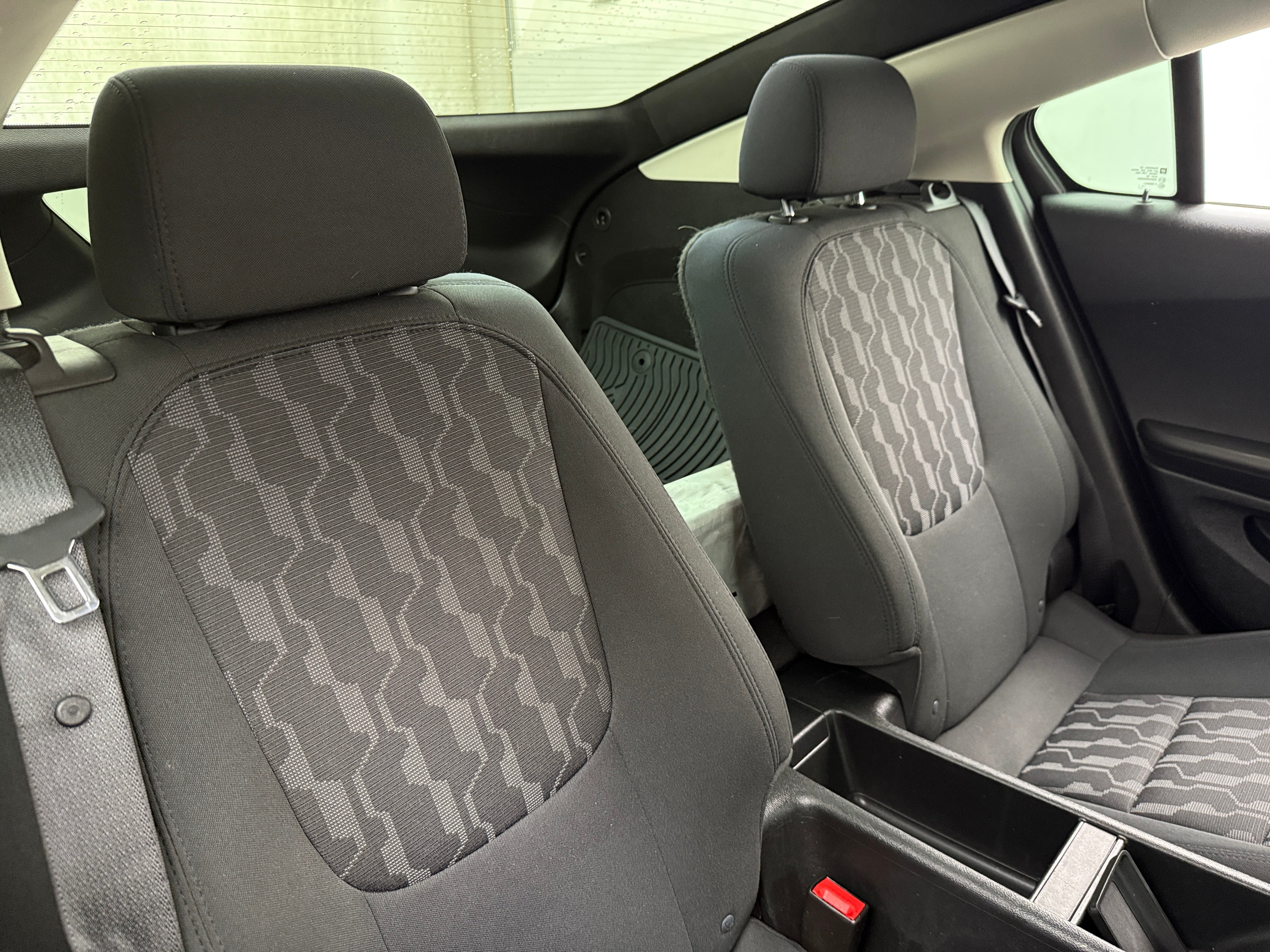 2015 Chevrolet Volt Base 6