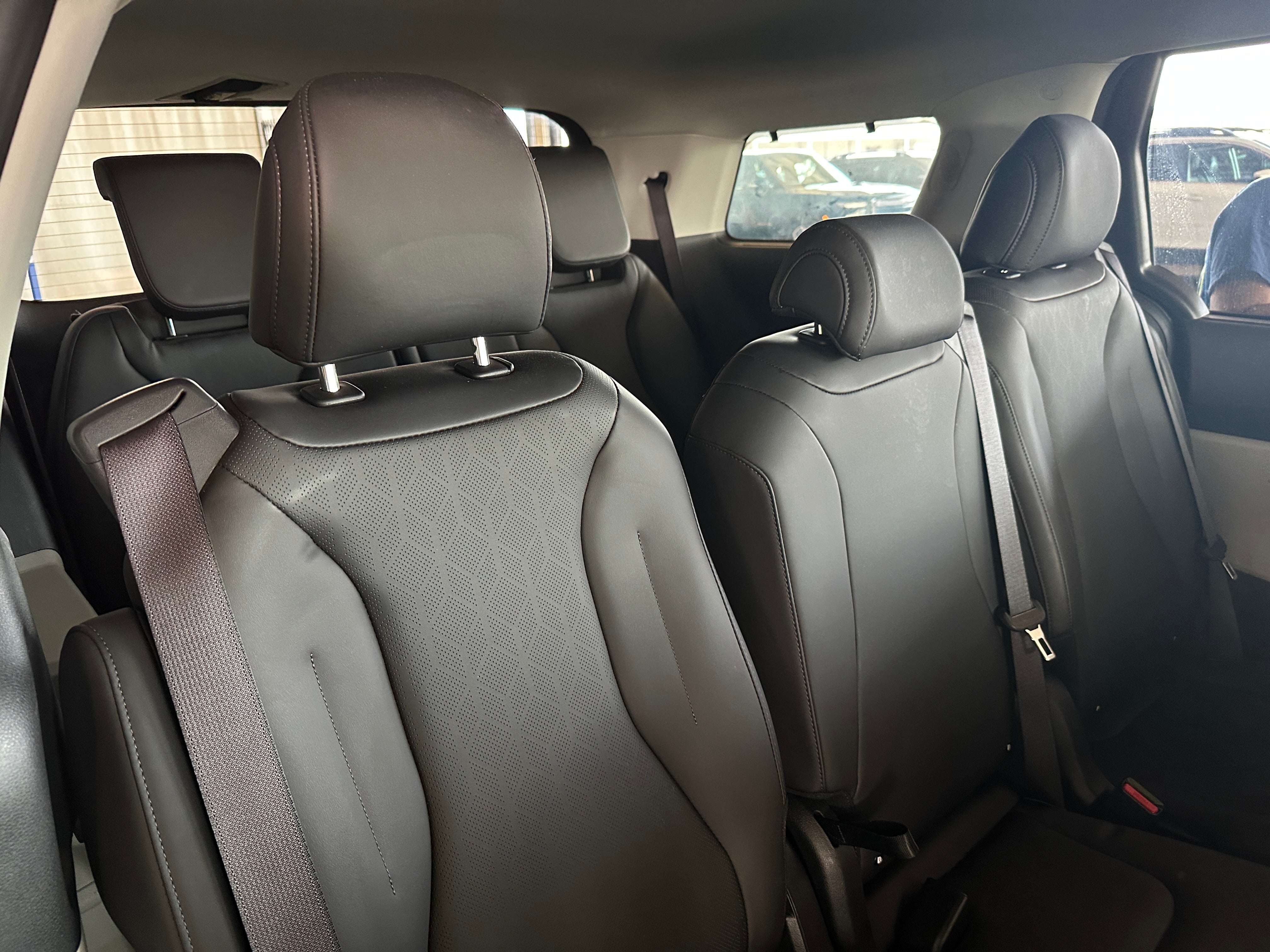 2023 Kia Carnival EX 5