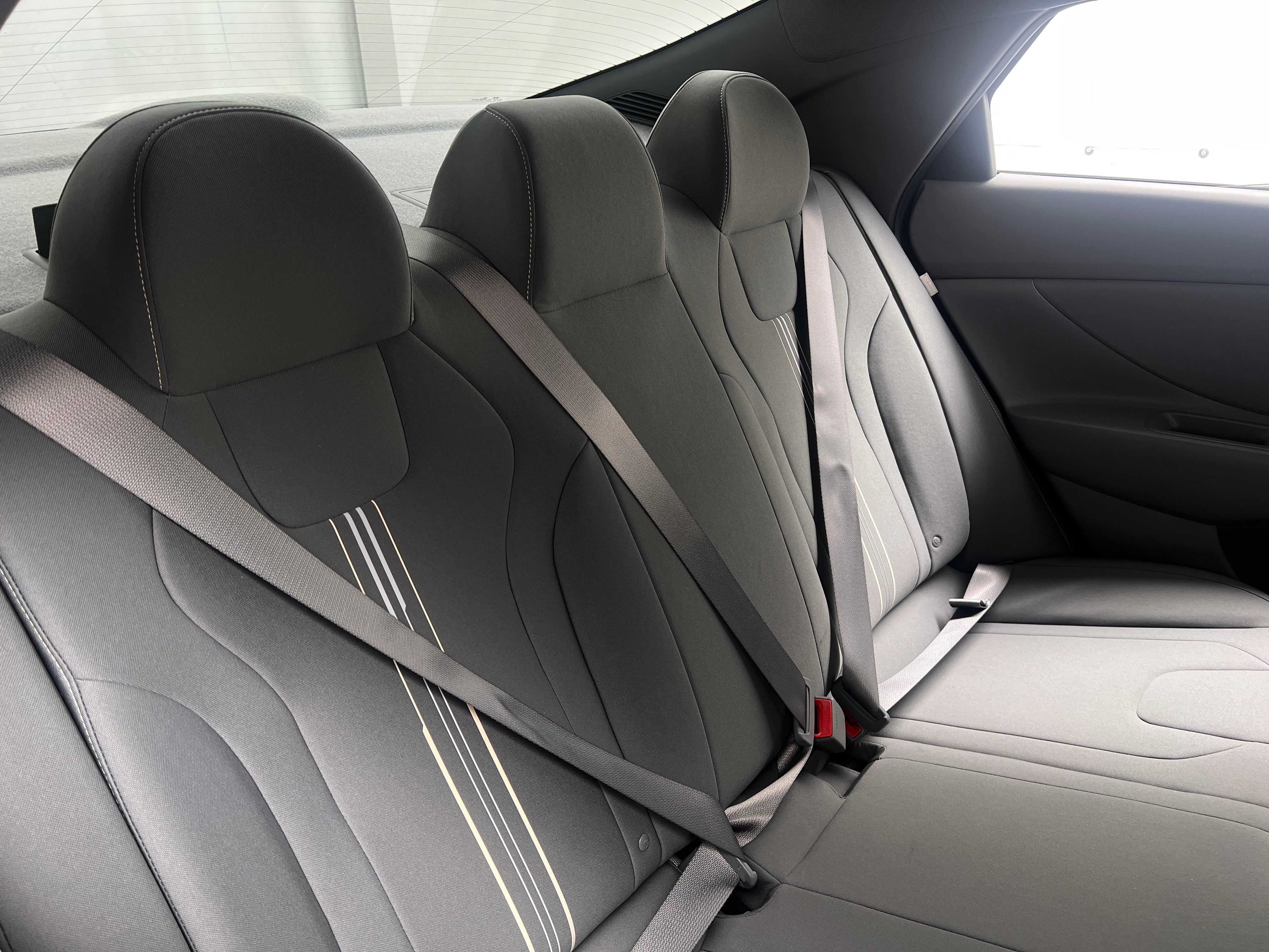 2024 Hyundai Elantra Blue 6