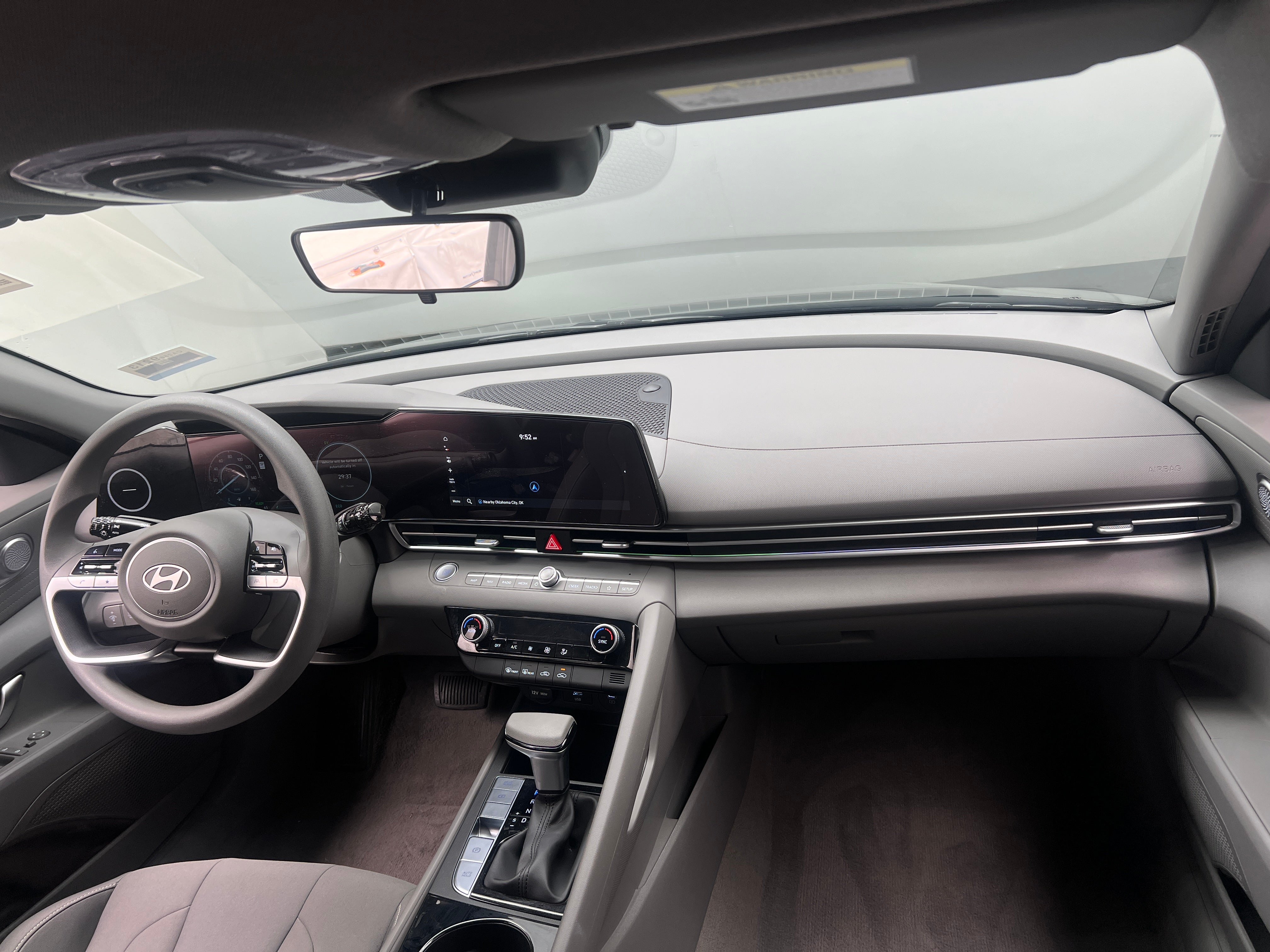 2024 Hyundai Elantra Blue 3