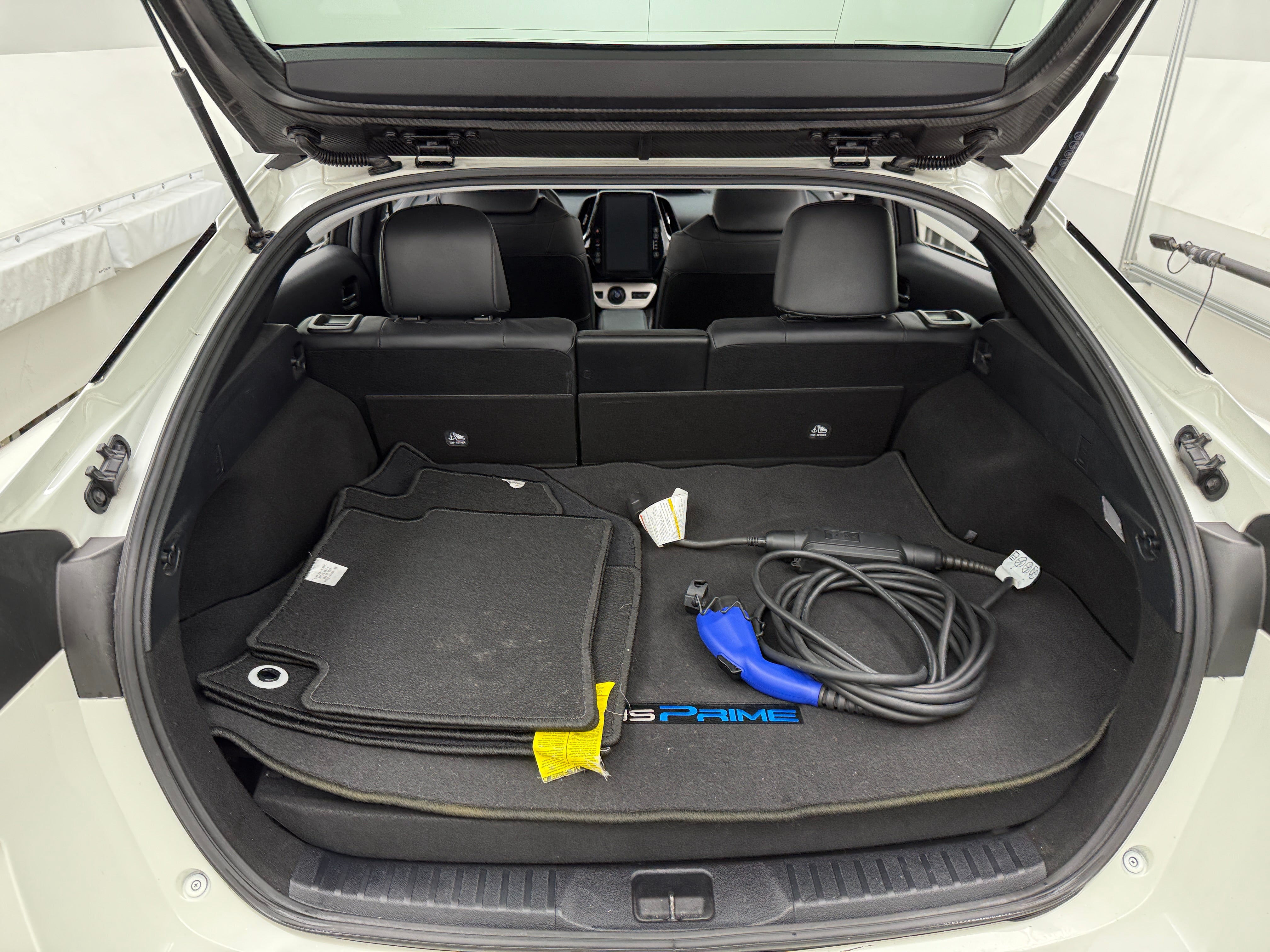 2017 Toyota Prius Prime Premium 7
