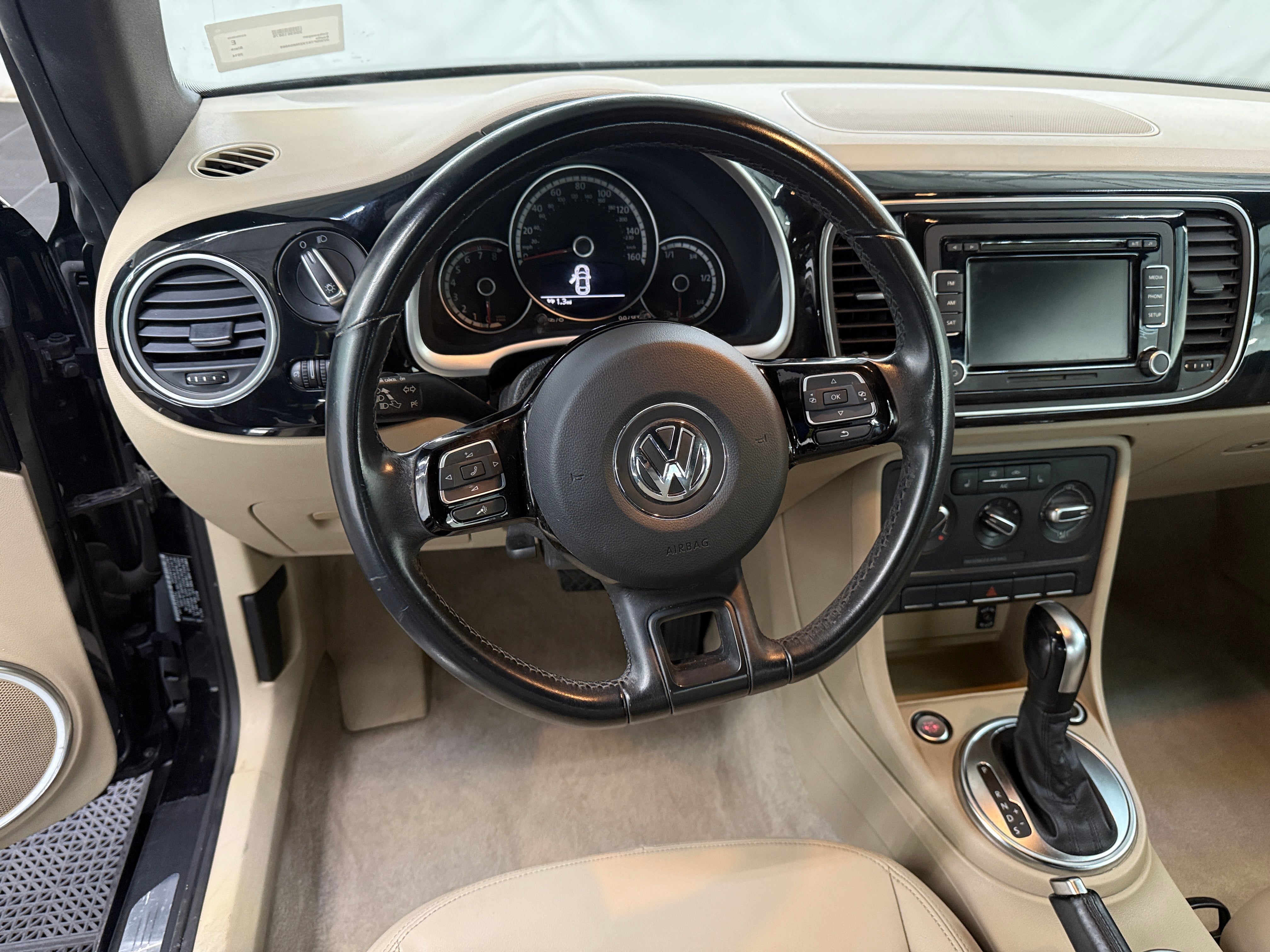 2014 Volkswagen Beetle  4