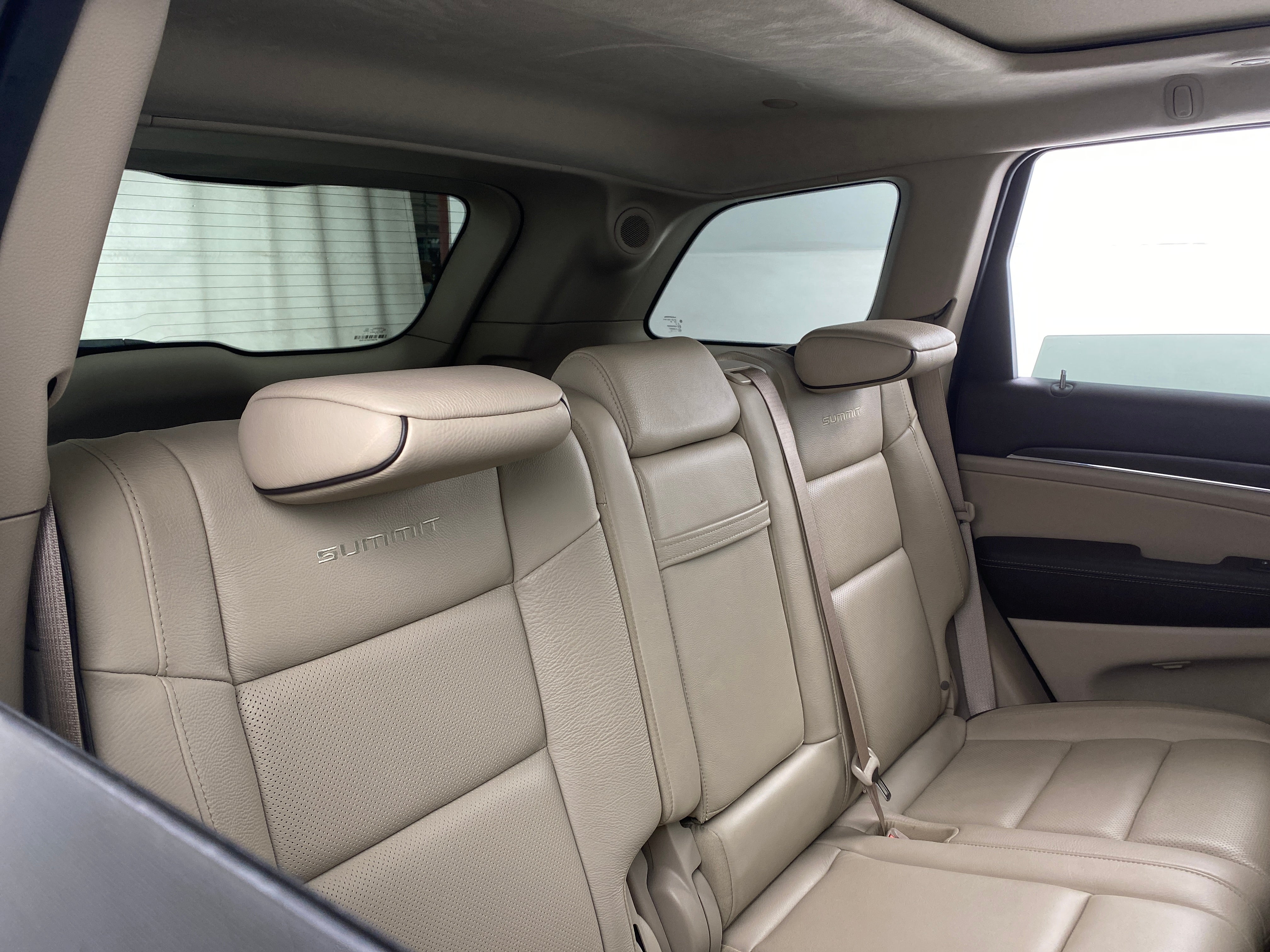 2020 Jeep Grand Cherokee Summit 5