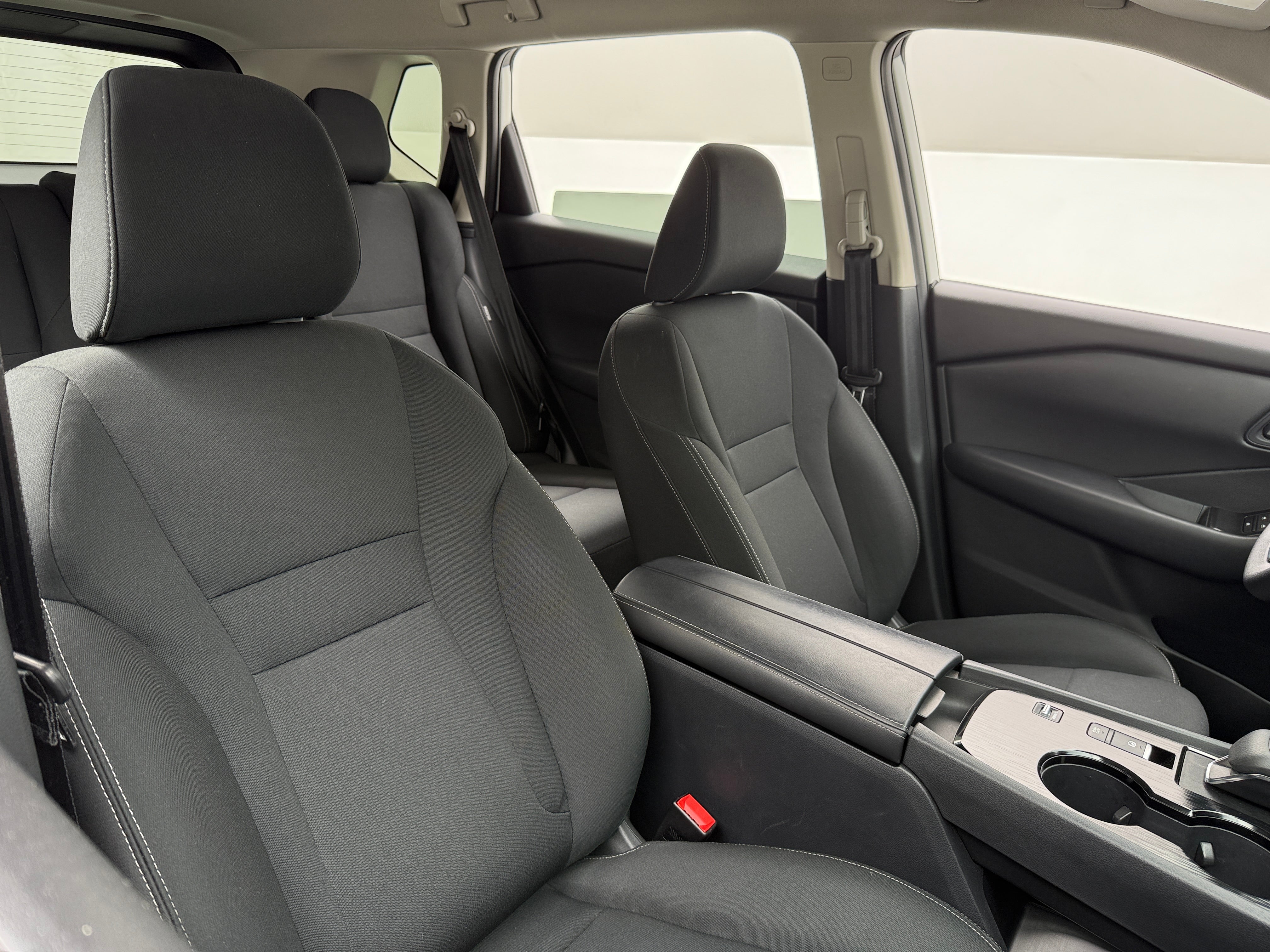 2024 Nissan Rogue S 2