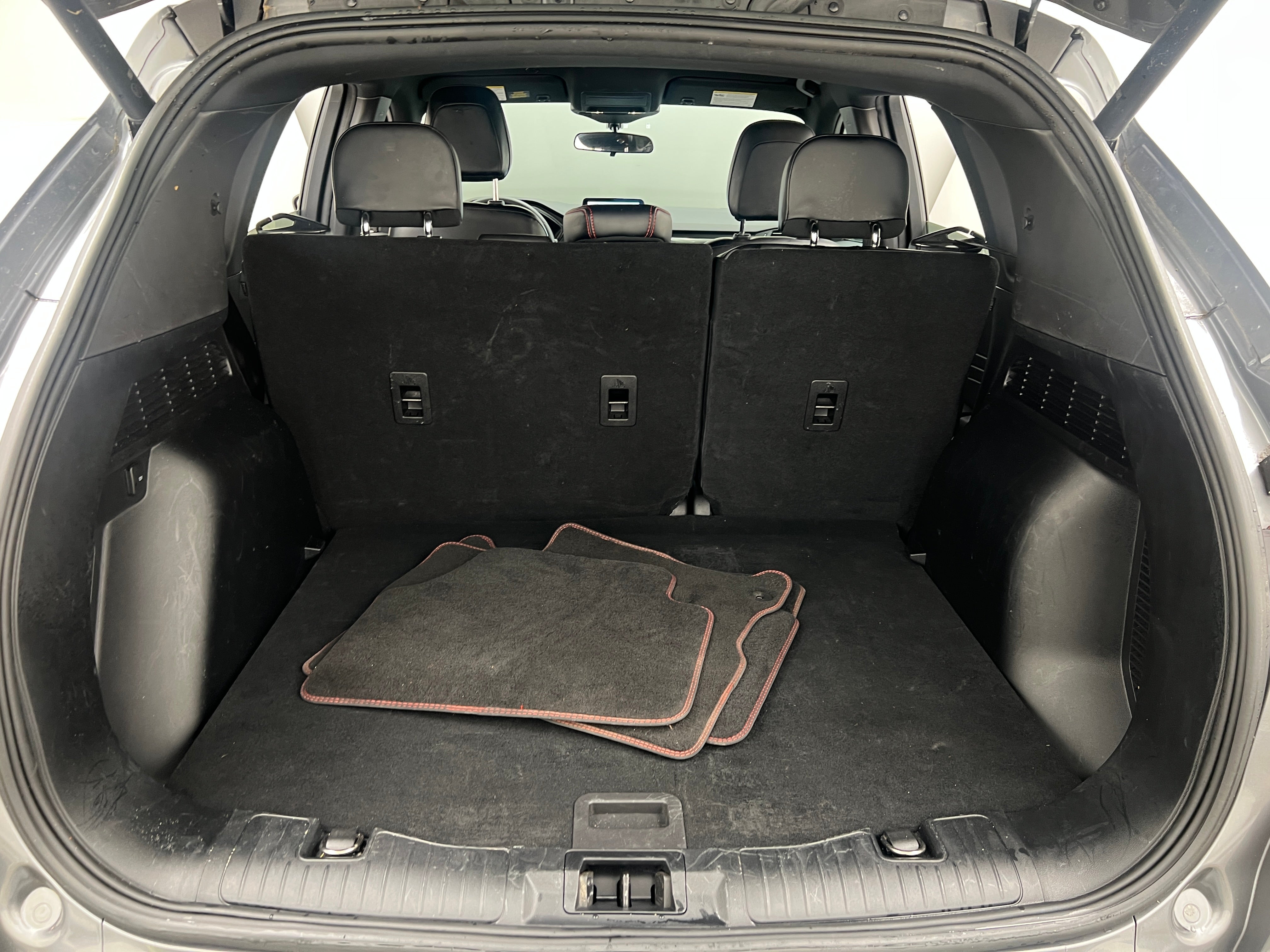 2023 Ford Escape ST-Line 7
