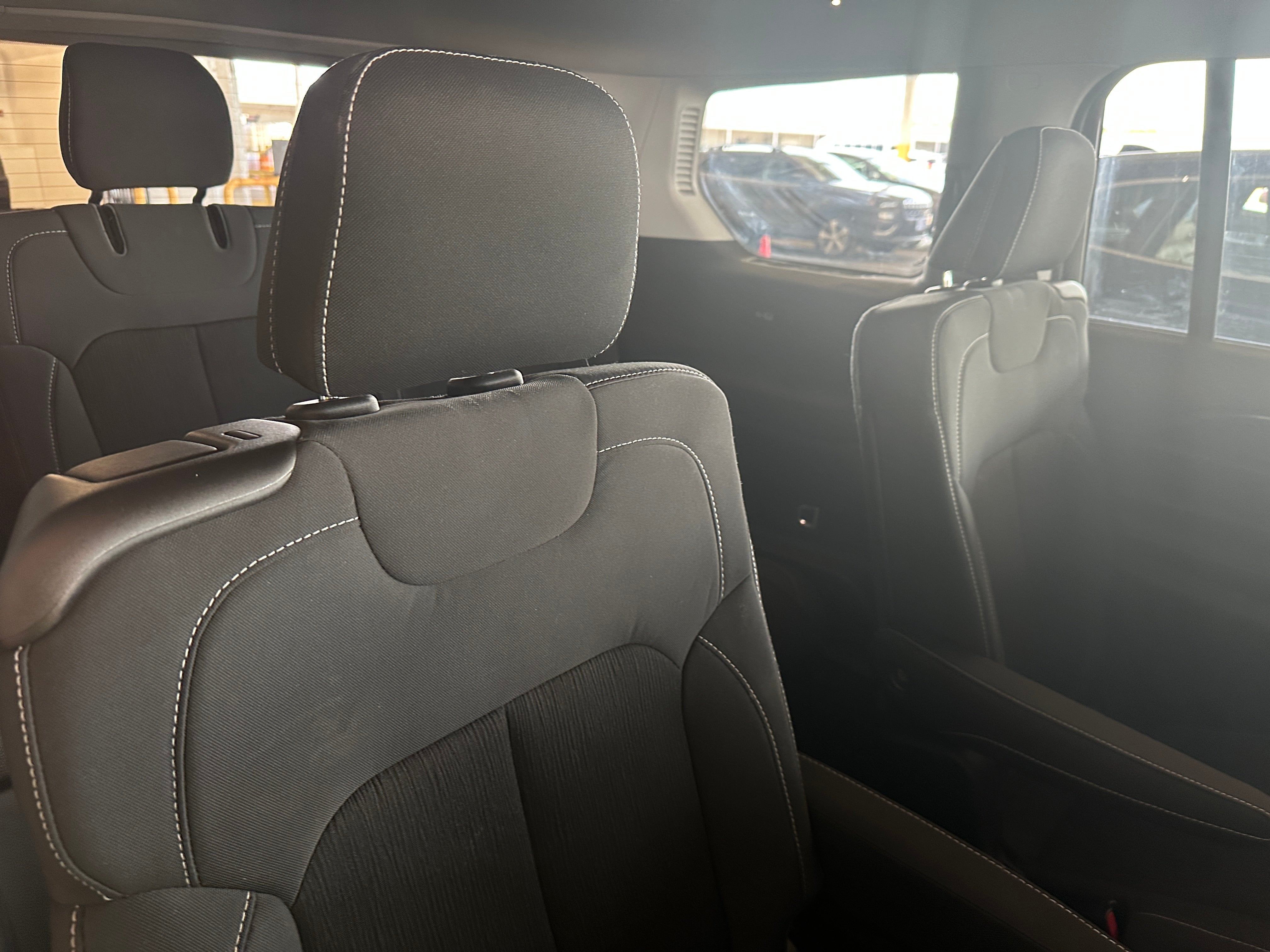 2022 Jeep Grand Cherokee L Laredo 6