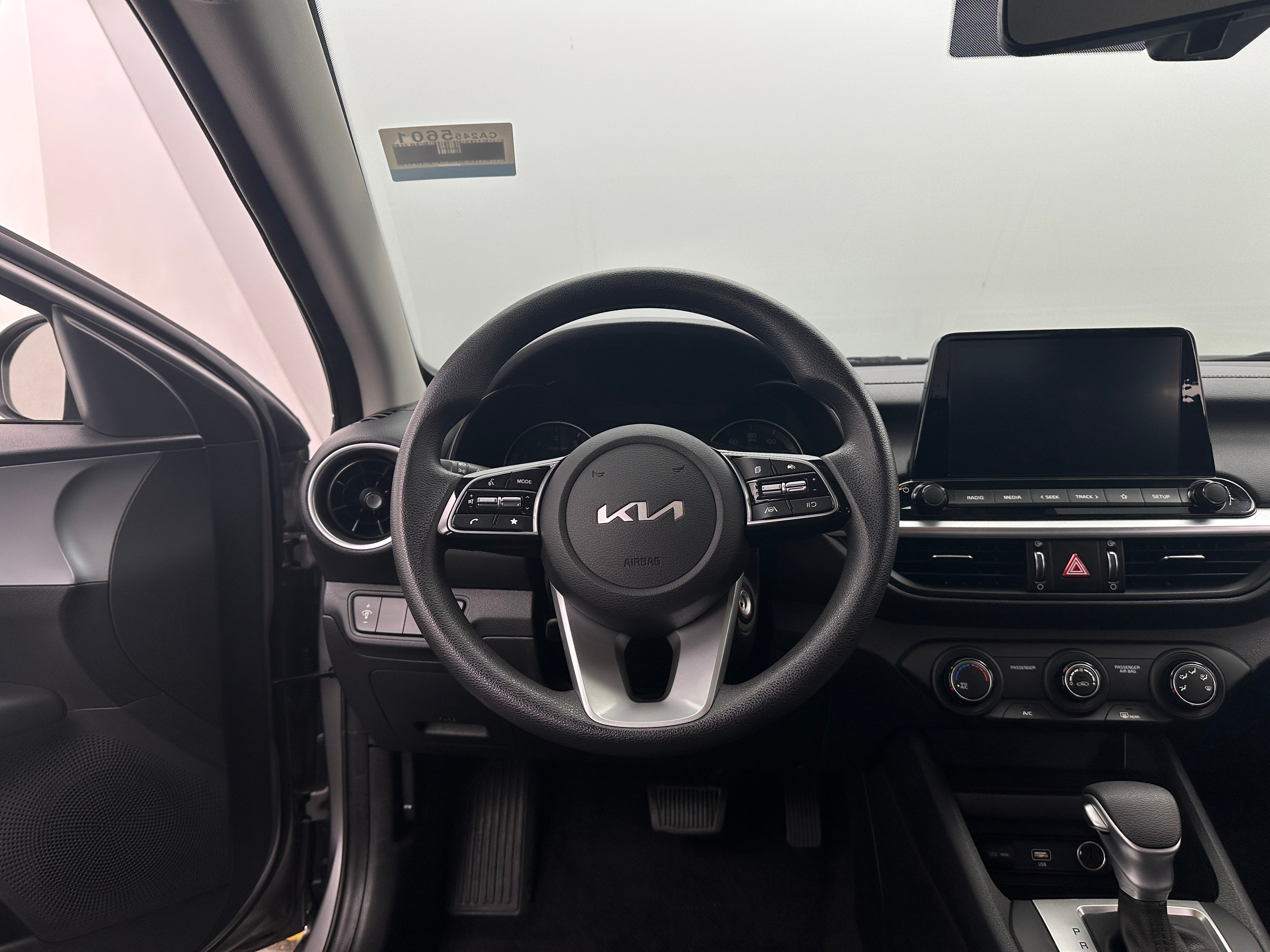2023 Kia Forte LXS 5