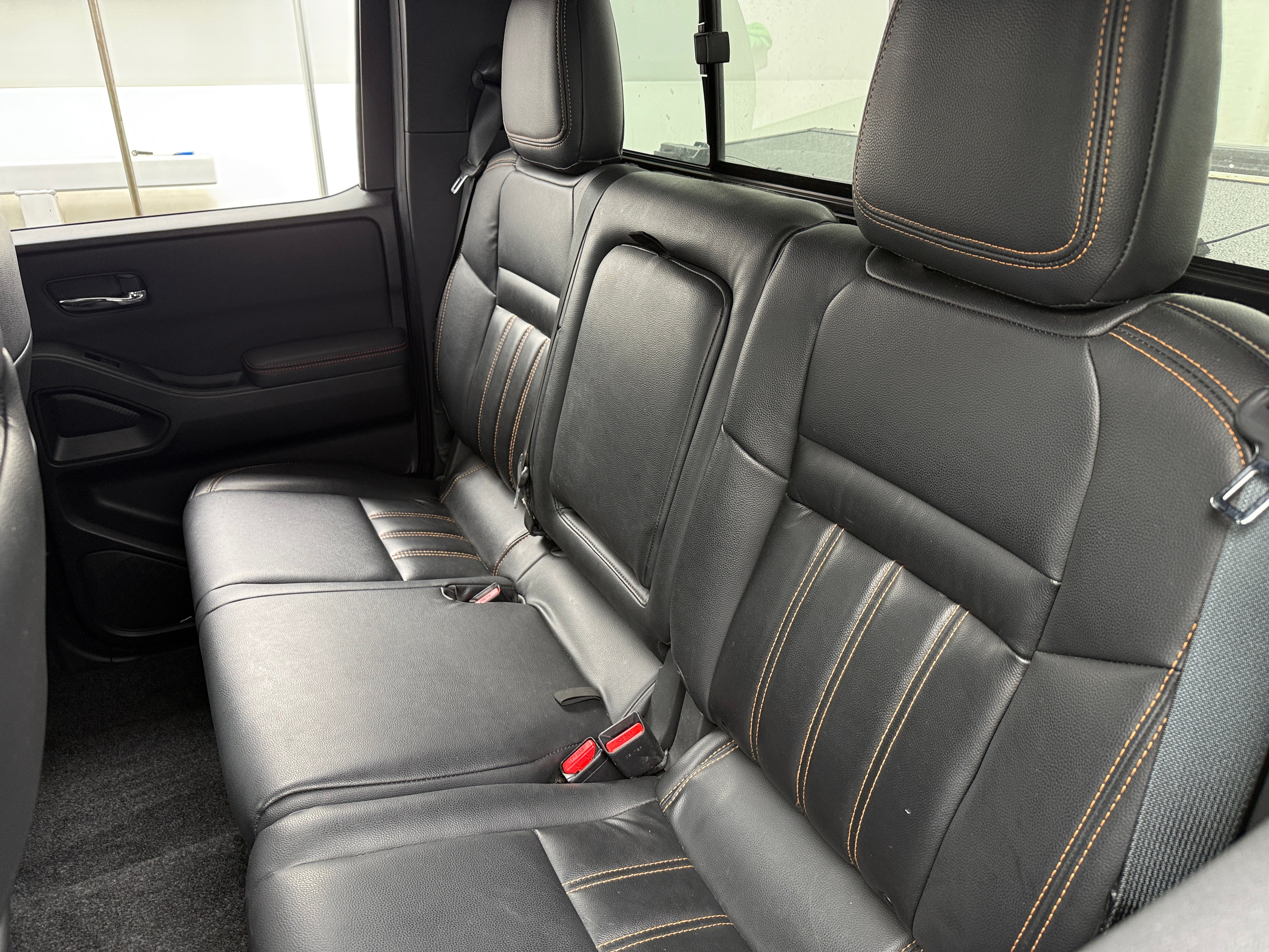 2022 Nissan Frontier PRO-4X 6