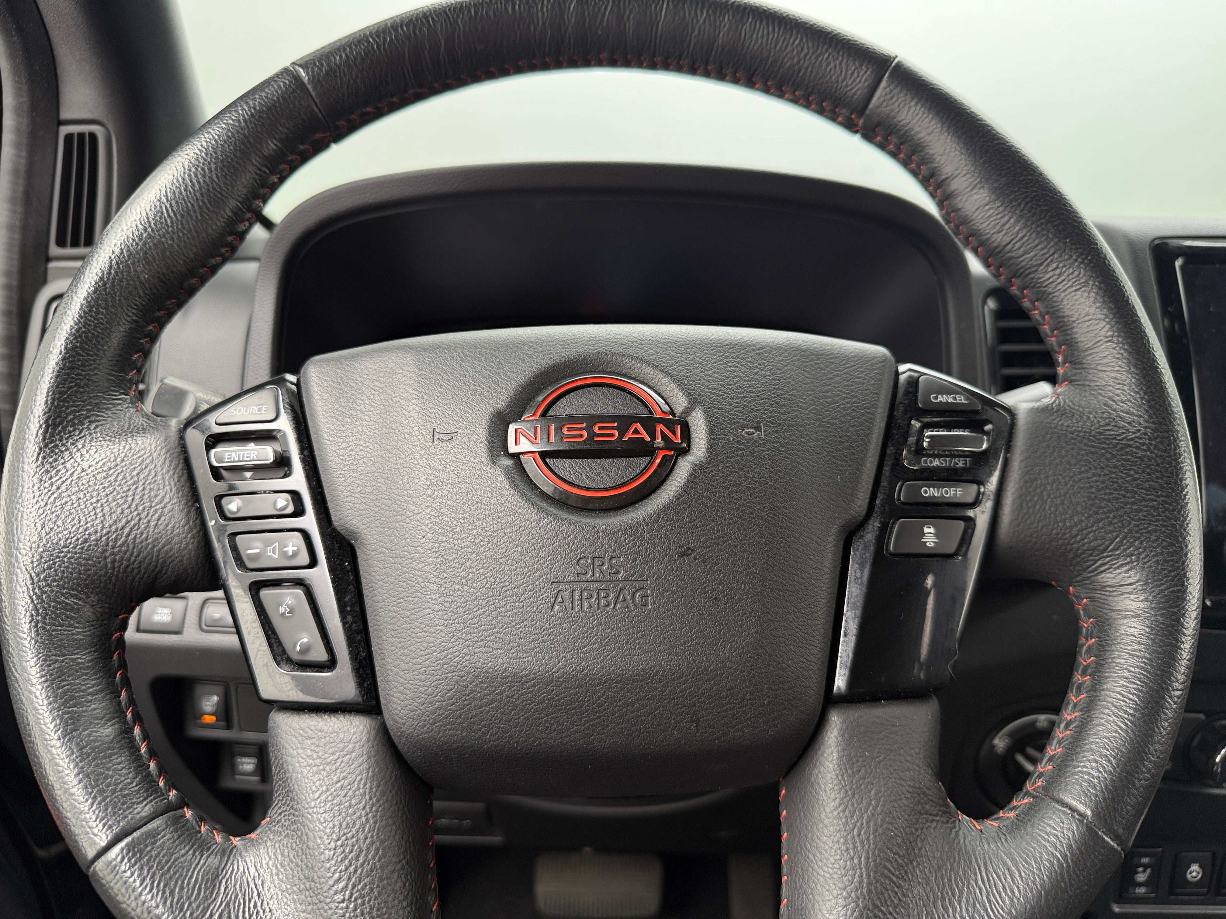 2022 Nissan Frontier PRO-4X 5