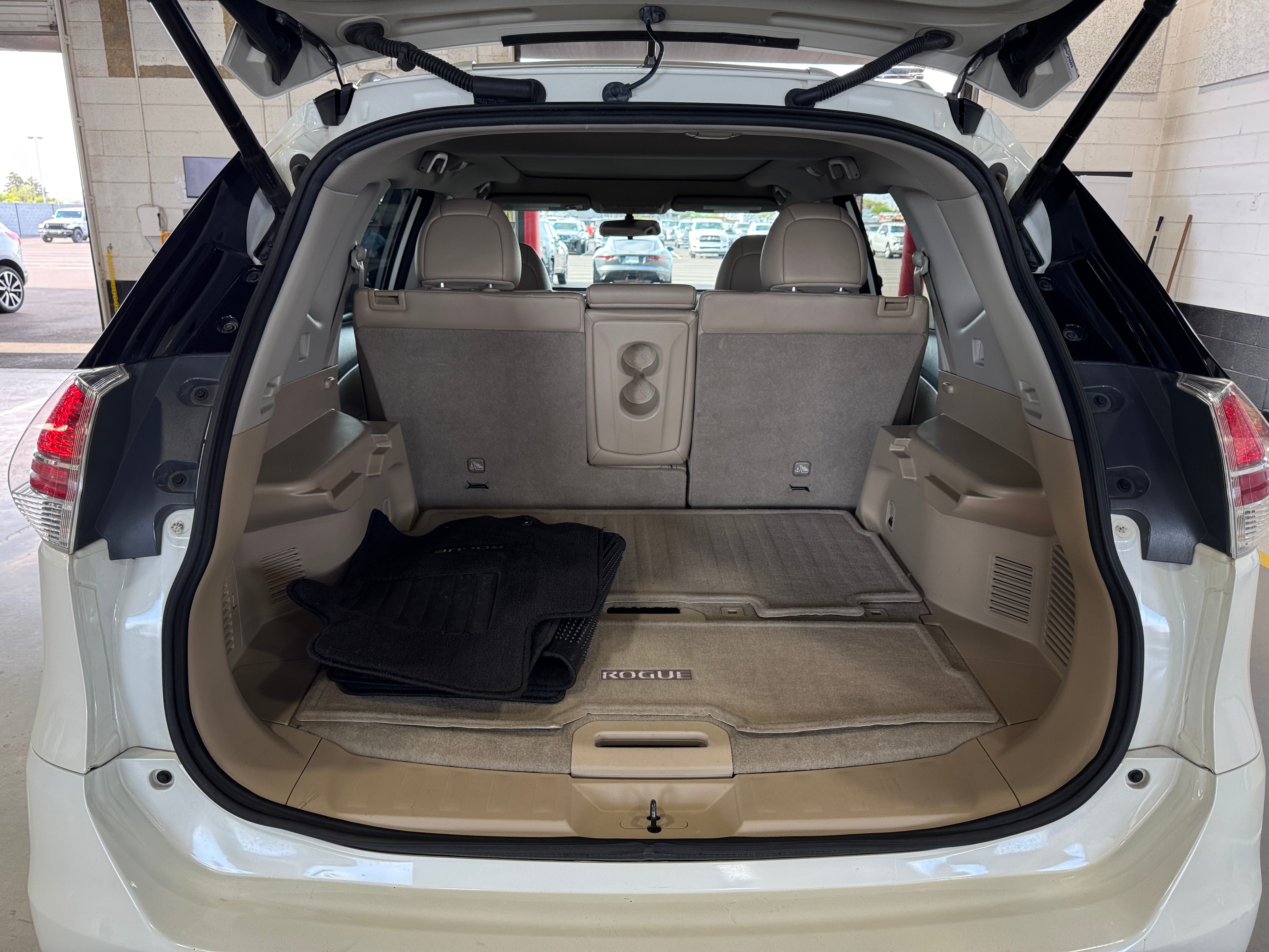 2015 Nissan Rogue SL 6