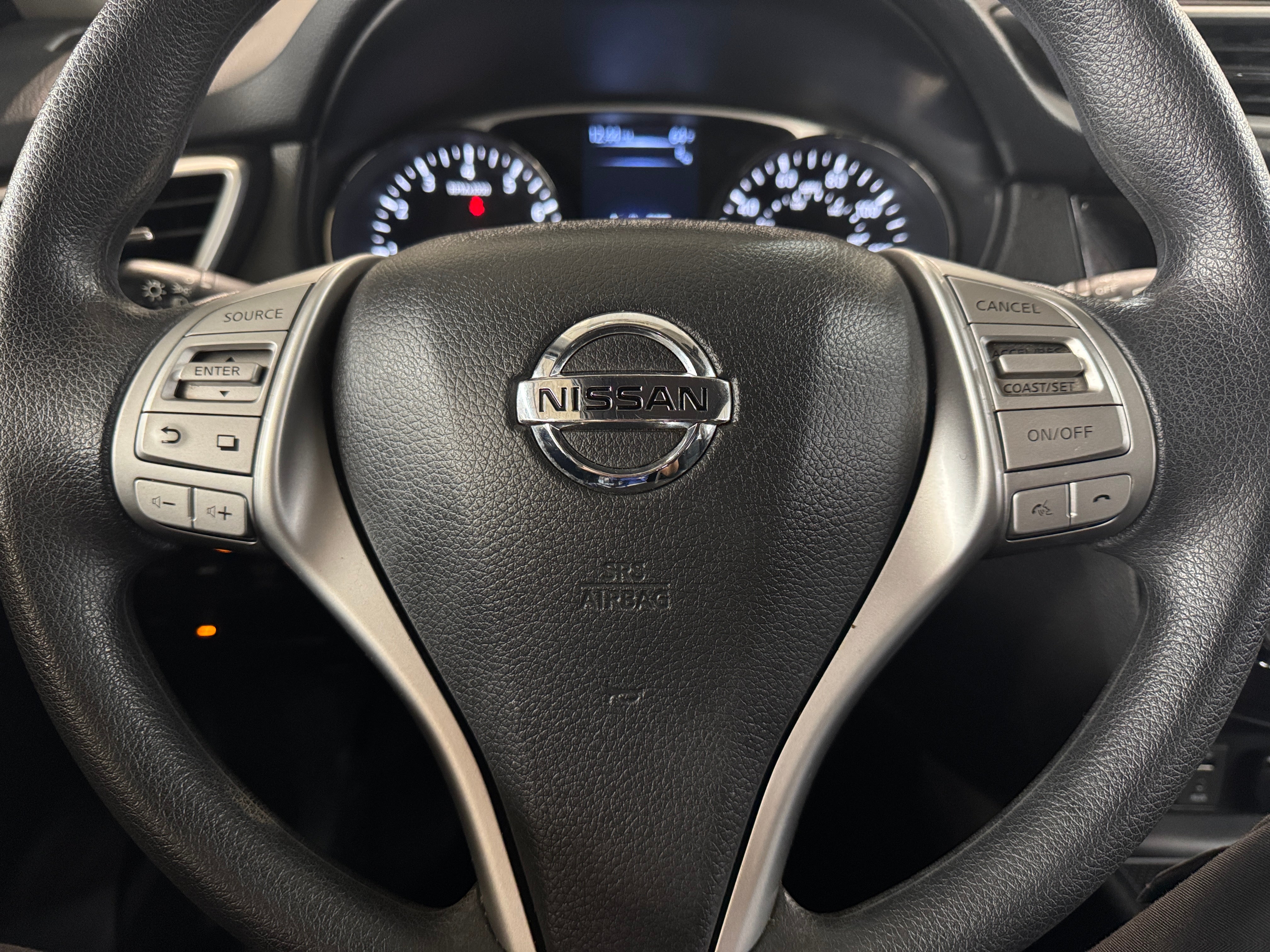 2016 Nissan Rogue SV 5
