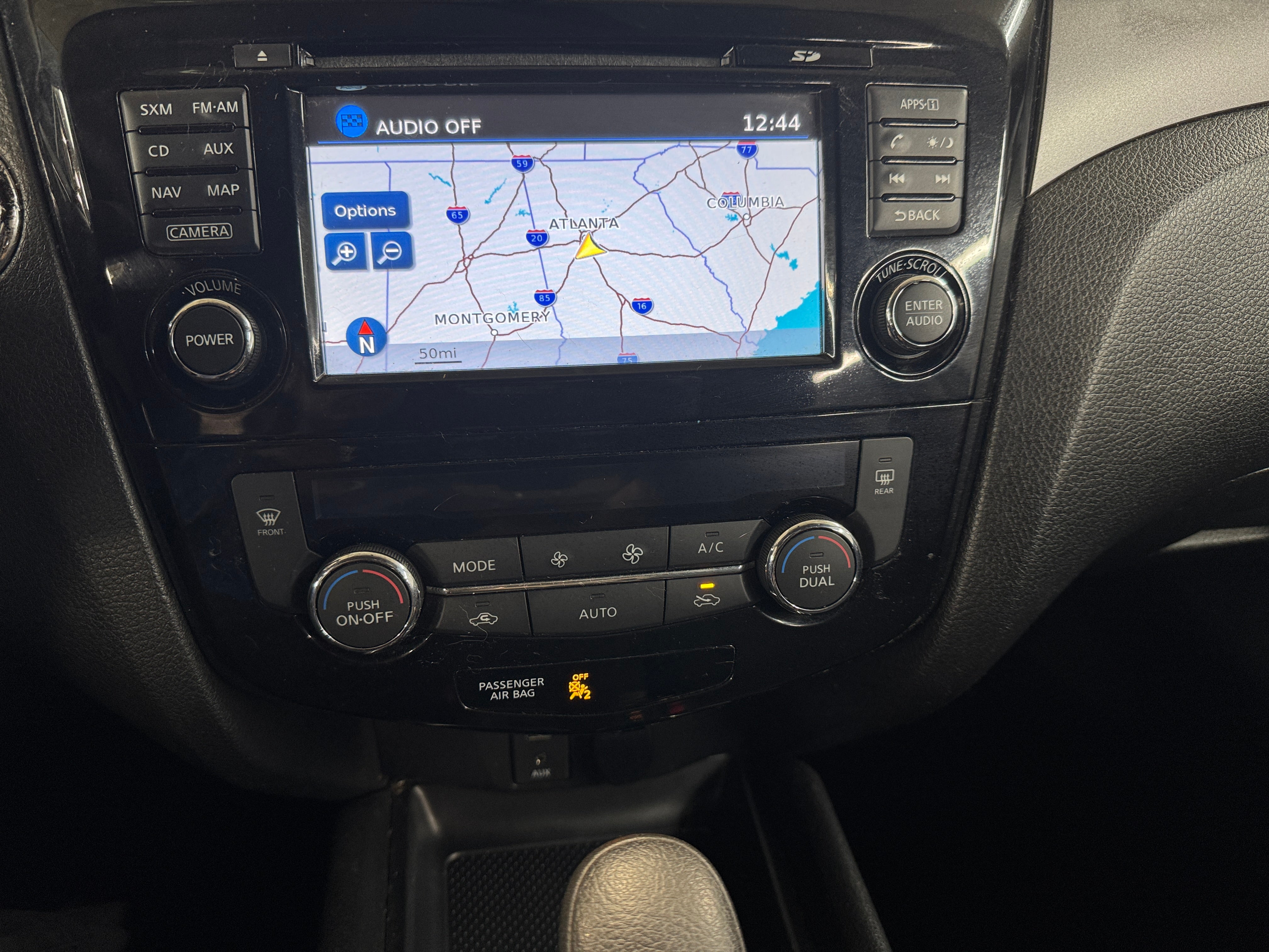 2016 Nissan Rogue SV 4