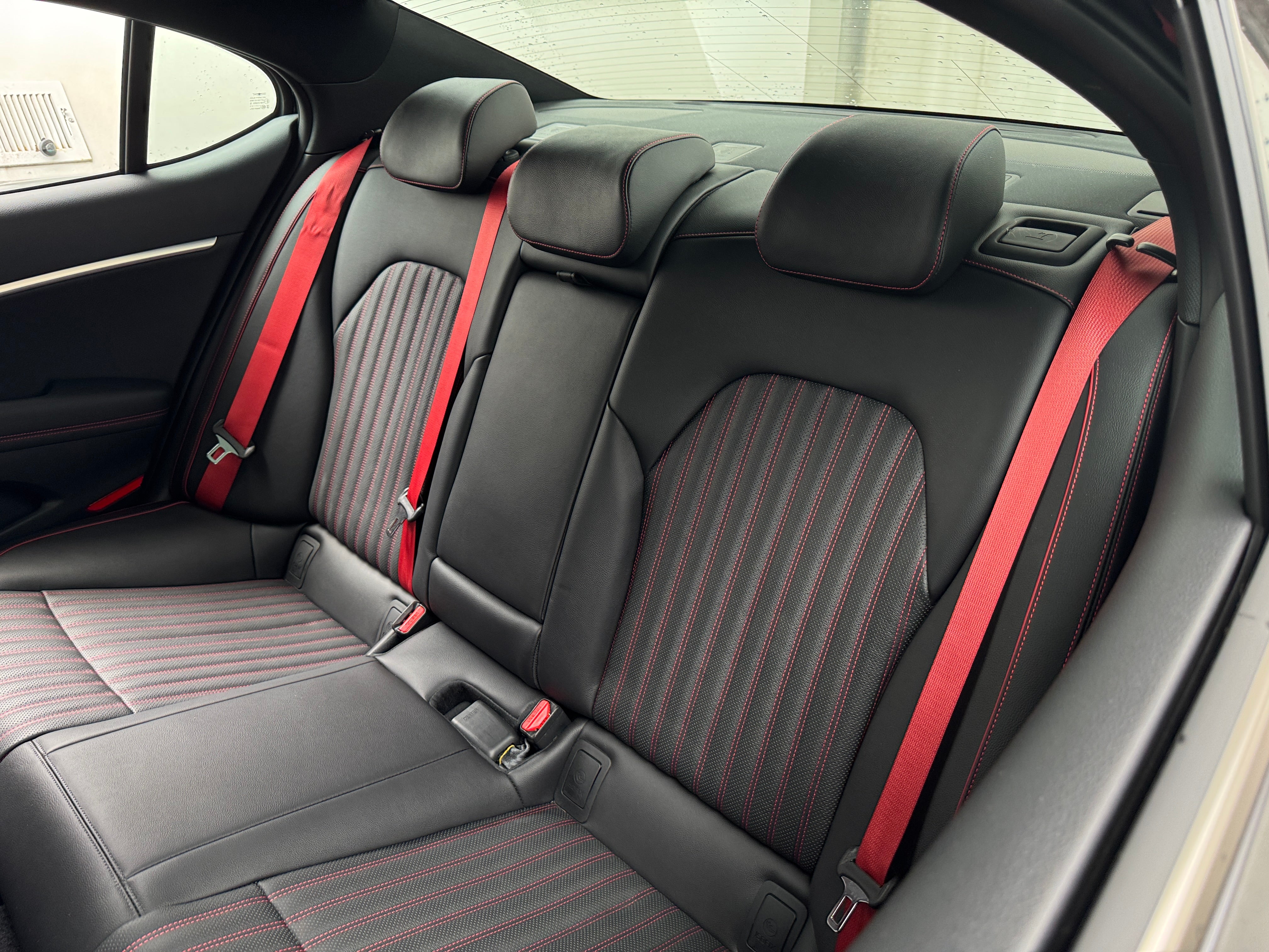 2023 Genesis G70 2.0T 5