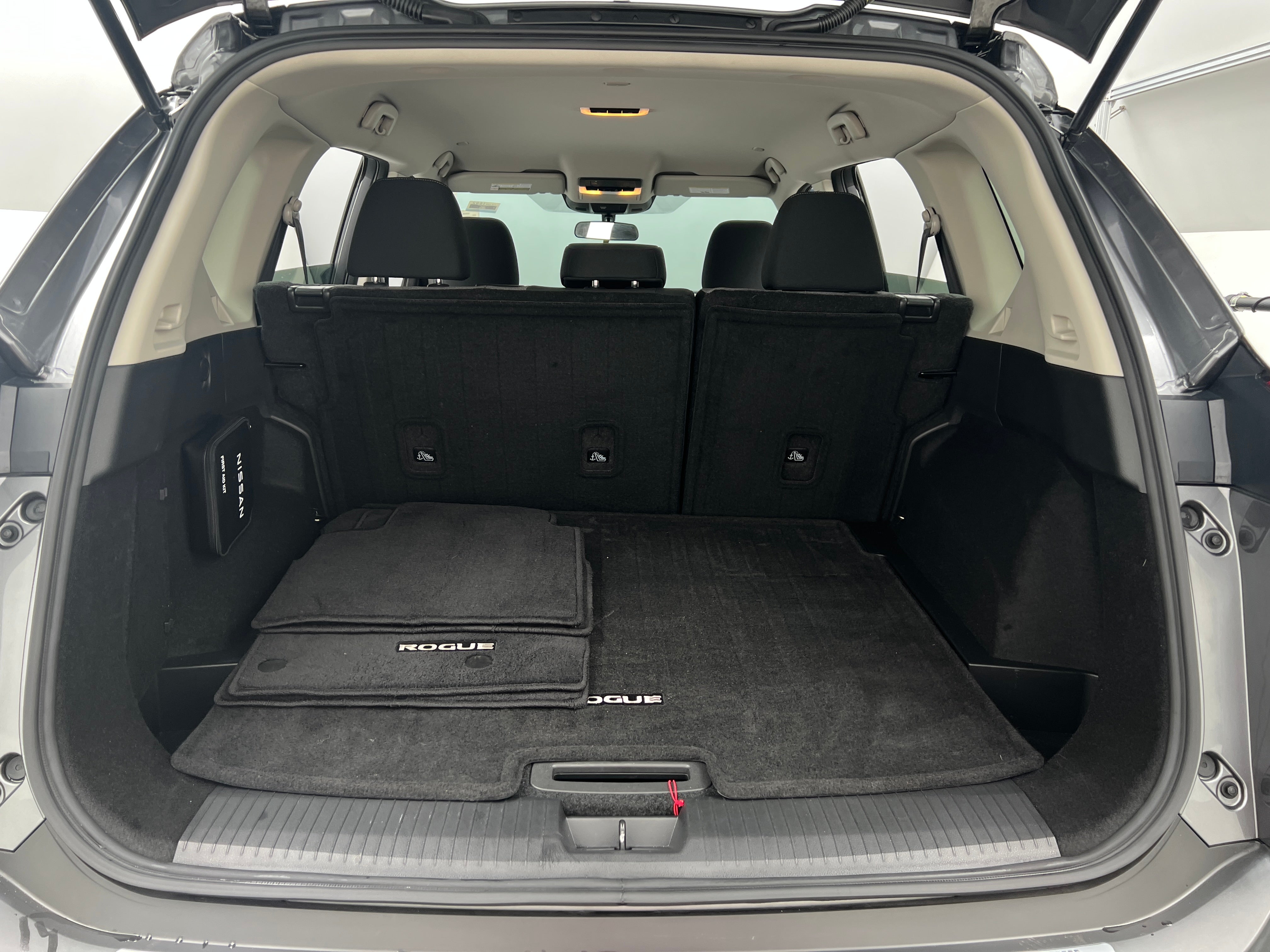 2022 Nissan Rogue SV 7