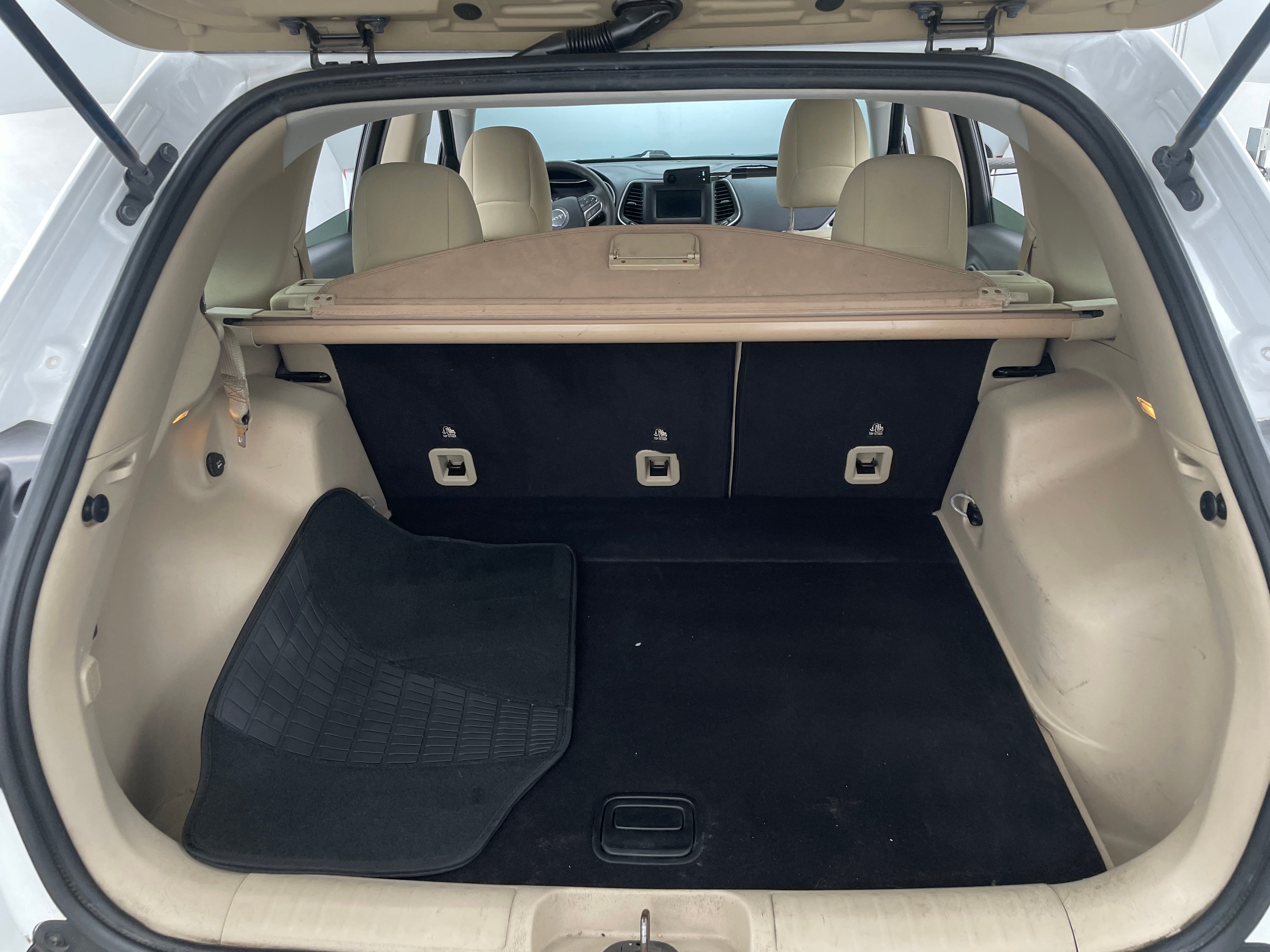 2019 Jeep Cherokee Latitude 7