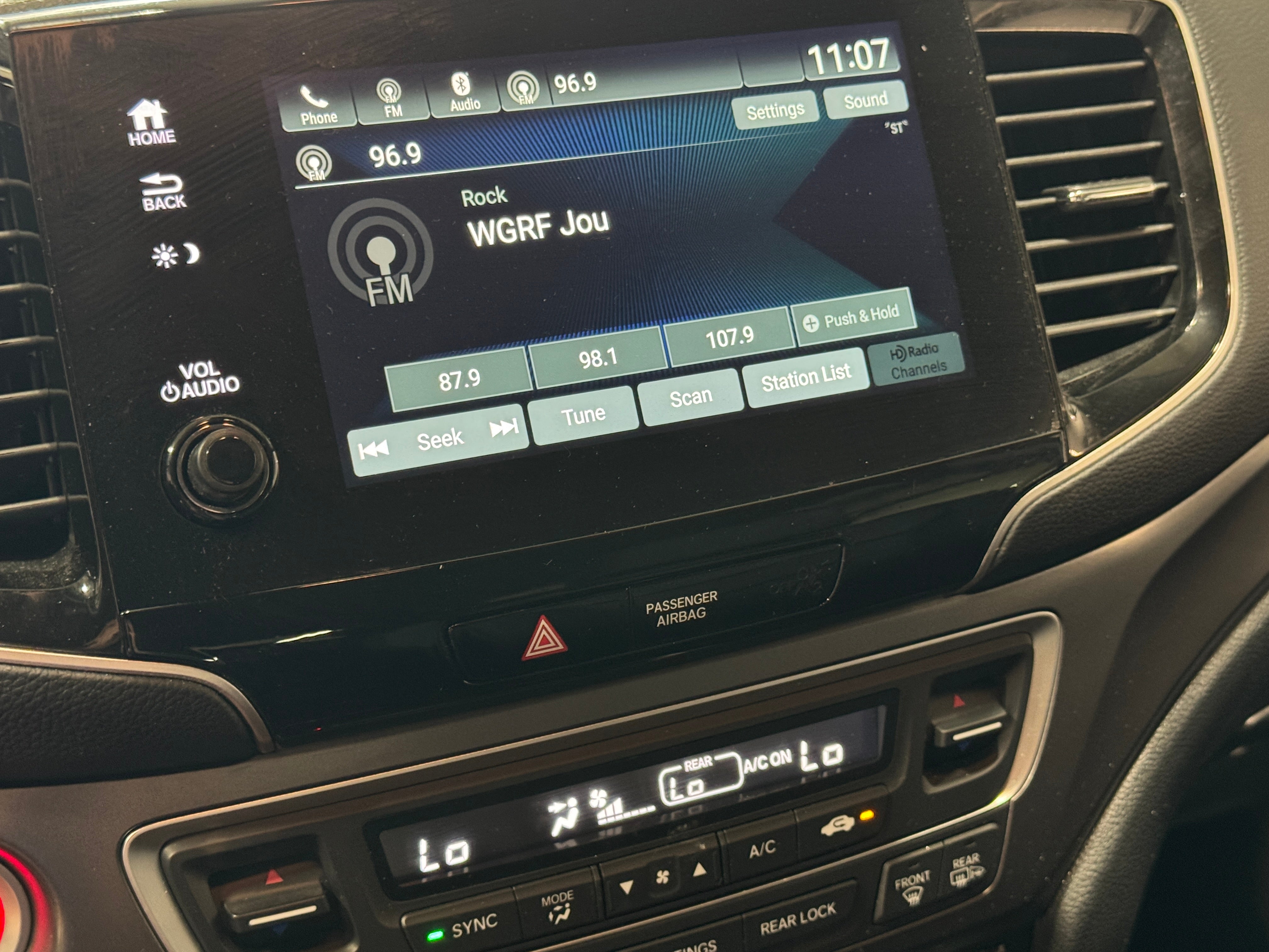2022 Honda Pilot Special Edition 3