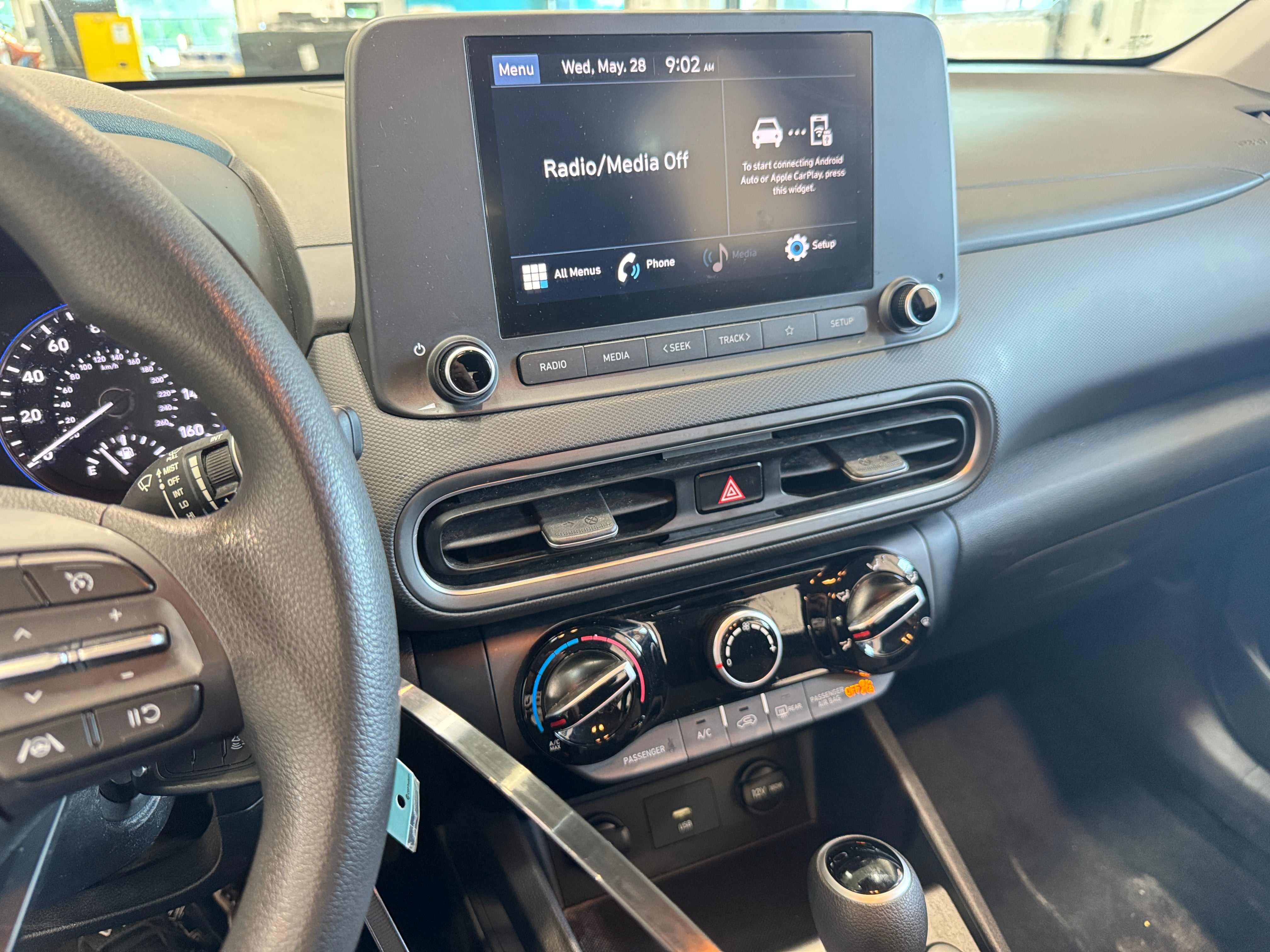 2023 Hyundai Kona SE 4