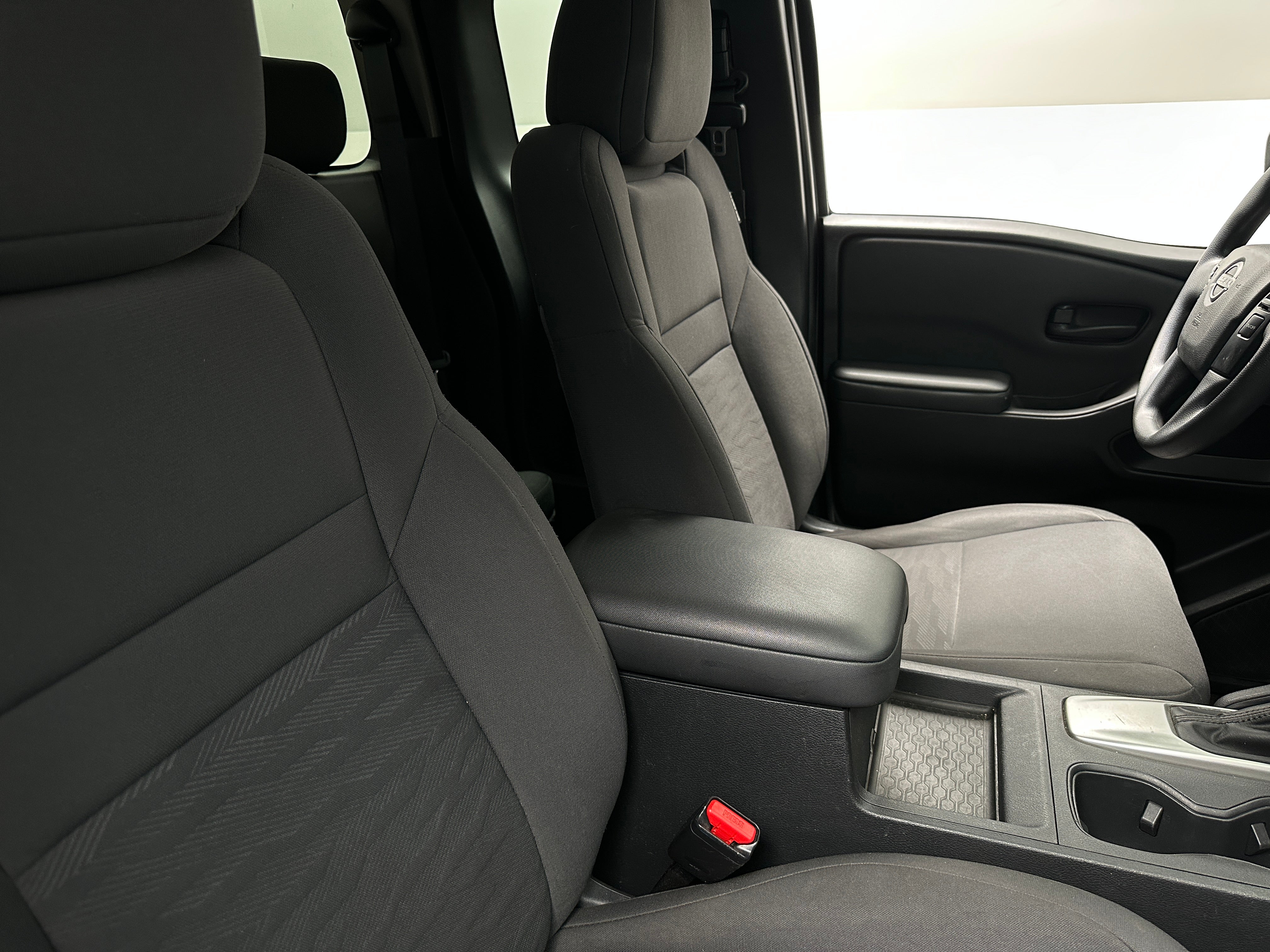 2022 Nissan Frontier S/C 2