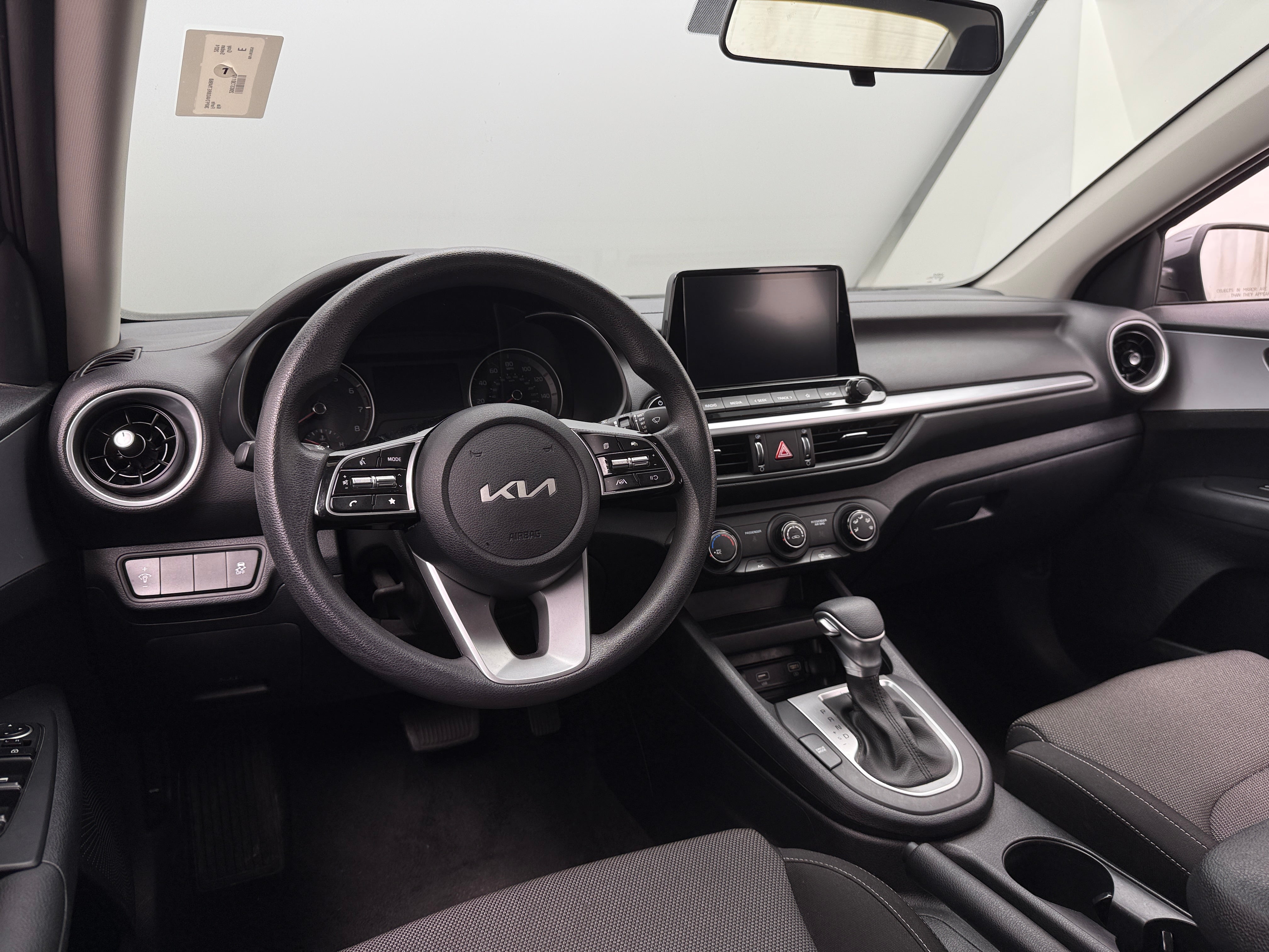 2024 Kia Forte LXS 3