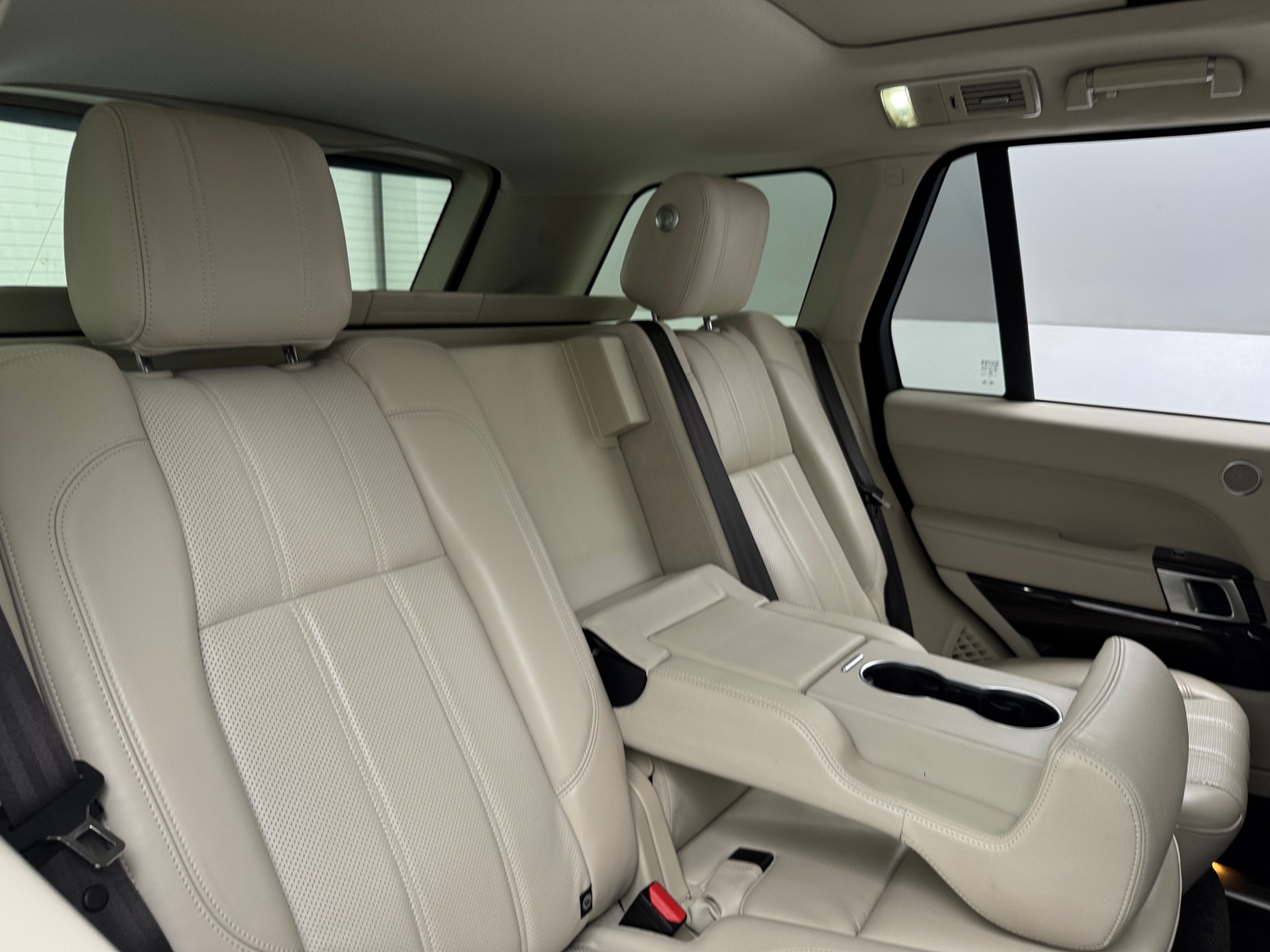 Thumbnail: 2016 Land Rover Range Rover - 5
