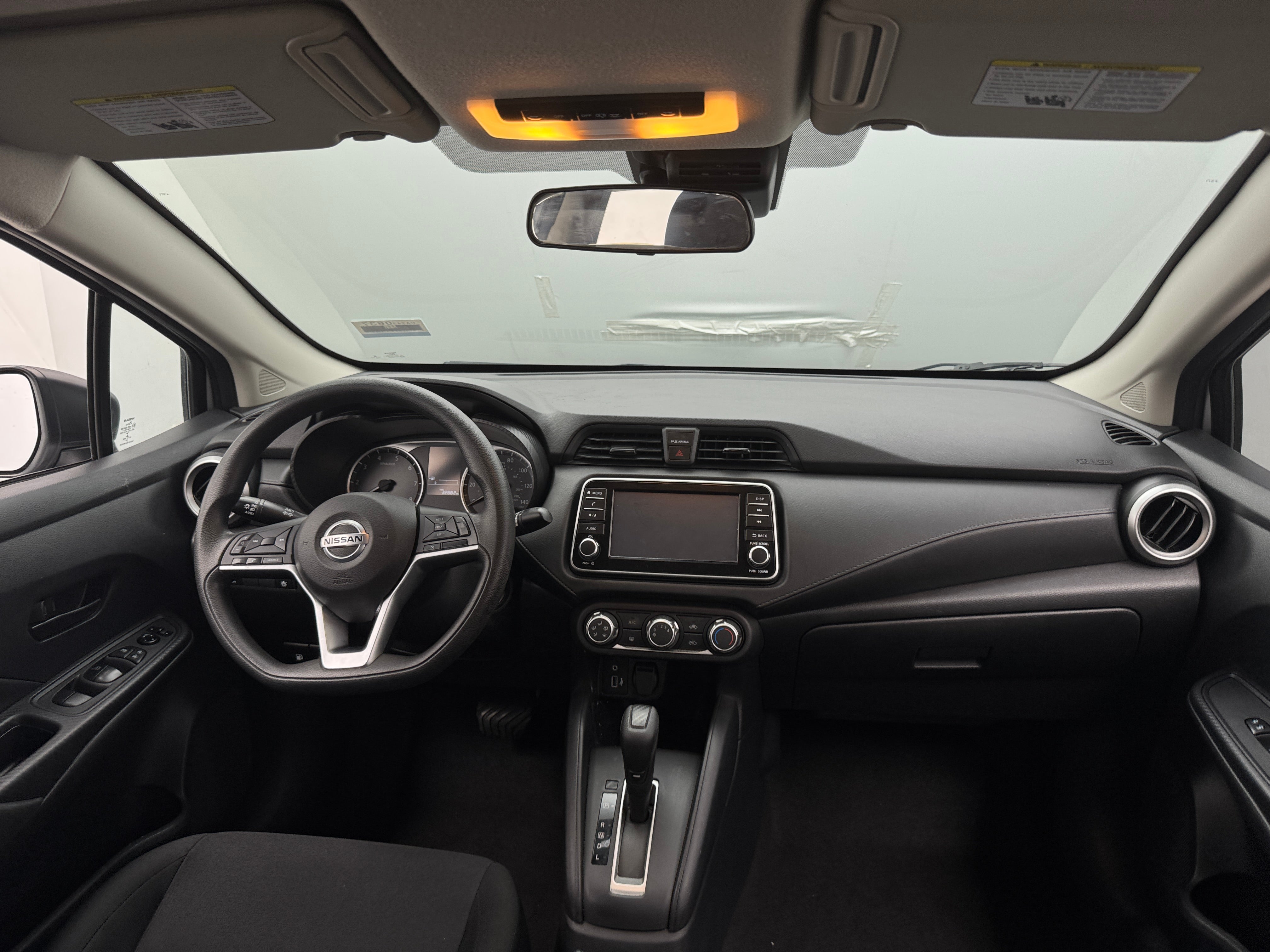 2022 Nissan Versa S 3