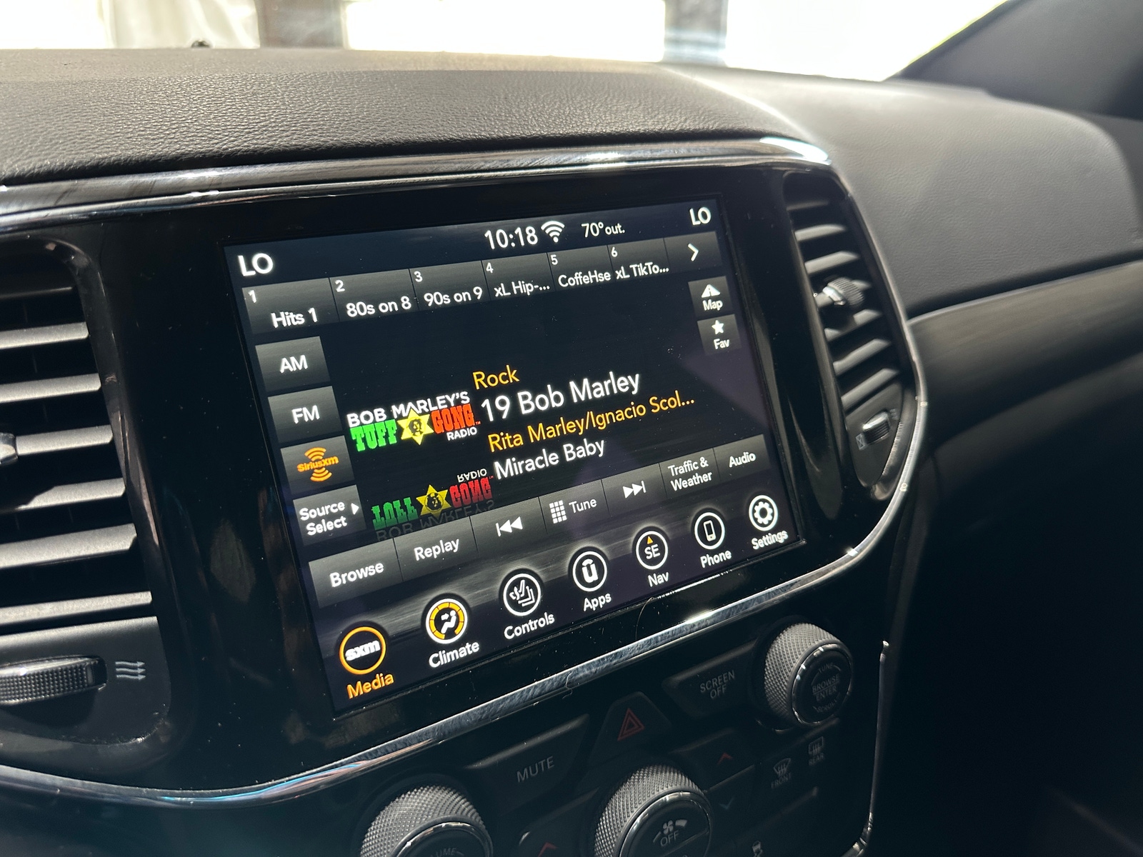 Thumbnail: 2020 Jeep Grand Cherokee - 3