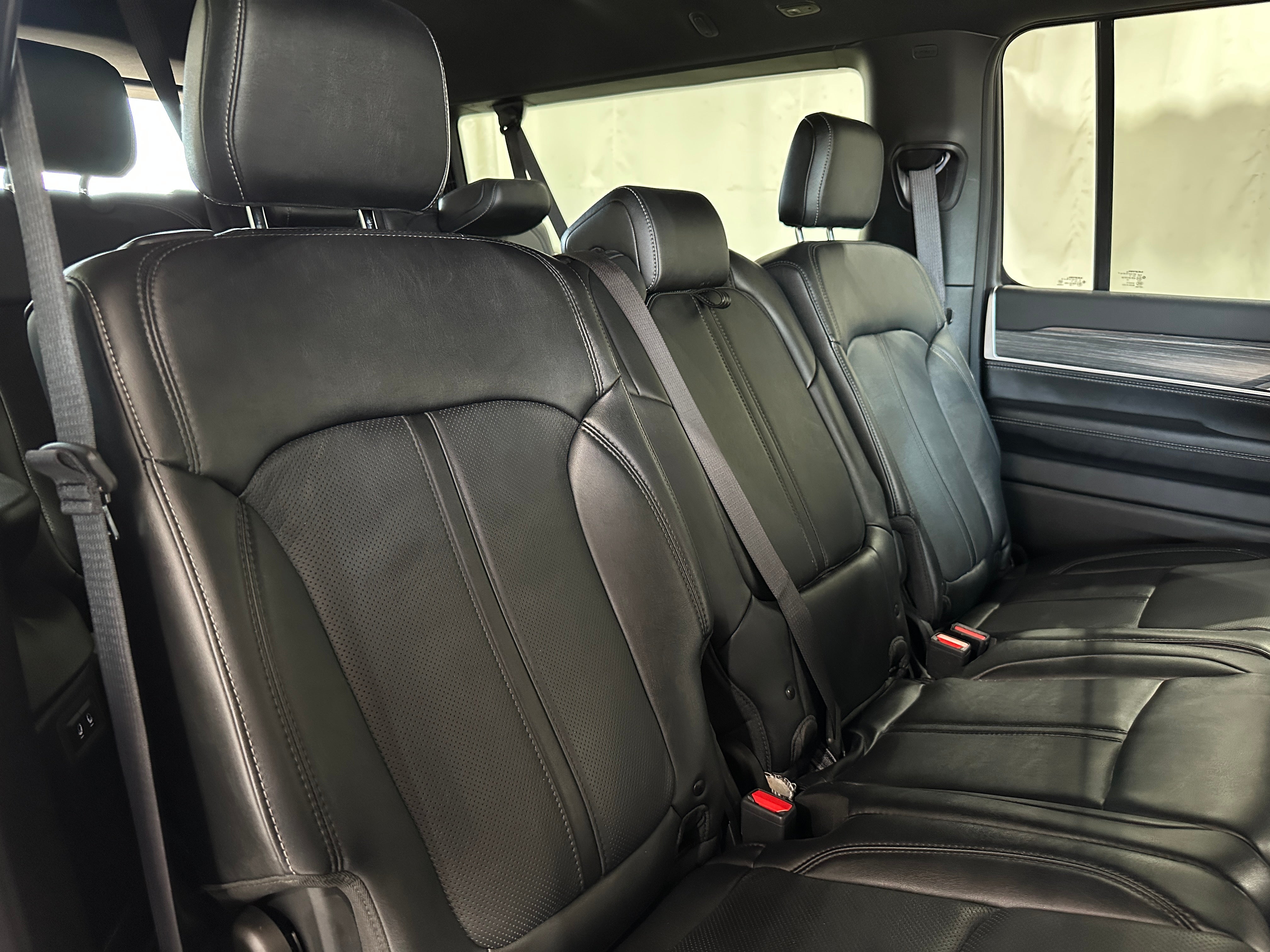 2024 Jeep Wagoneer Series II 5