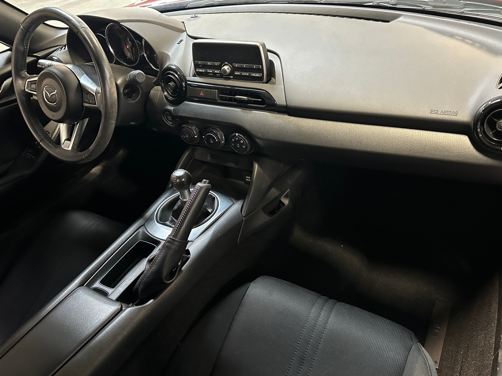 Thumbnail: 2016 Mazda MX-5 Miata - 3