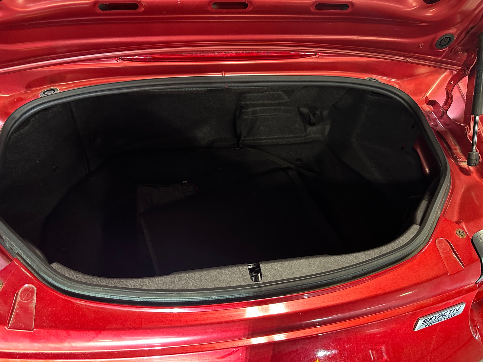 Thumbnail: 2016 Mazda MX-5 Miata - 6