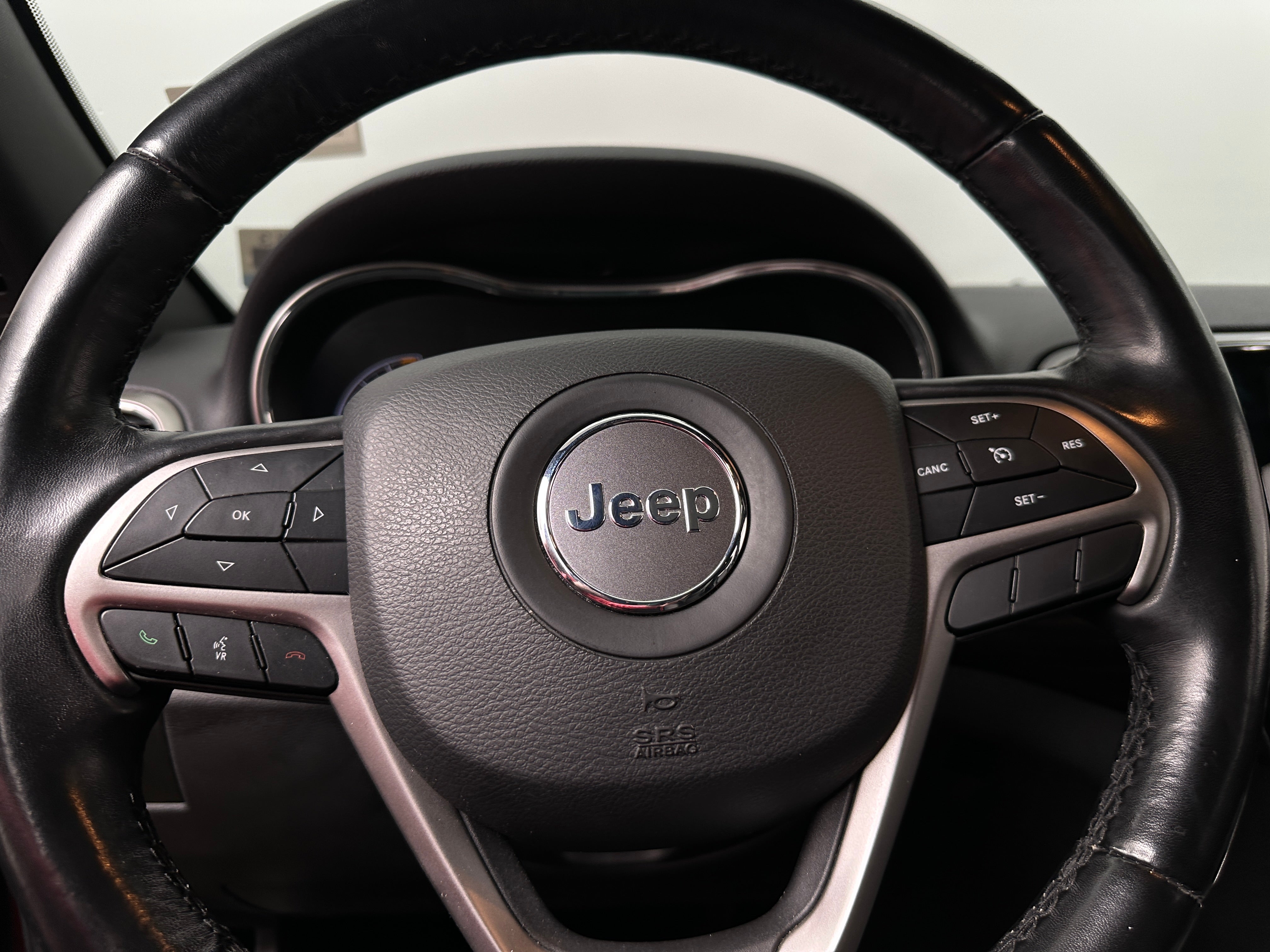 2020 Jeep Grand Cherokee Altitude 4