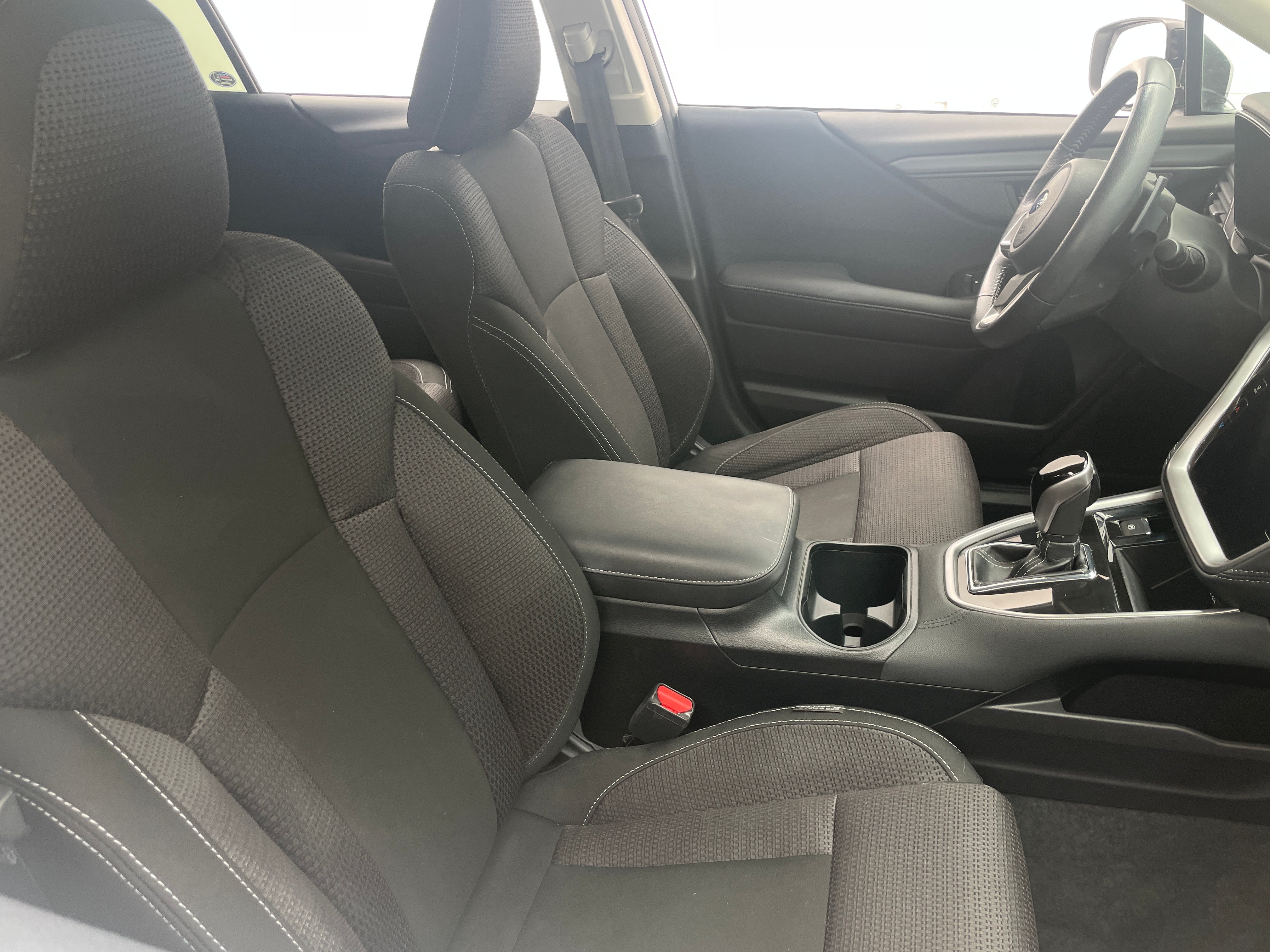 2022 Subaru Outback Premium 2