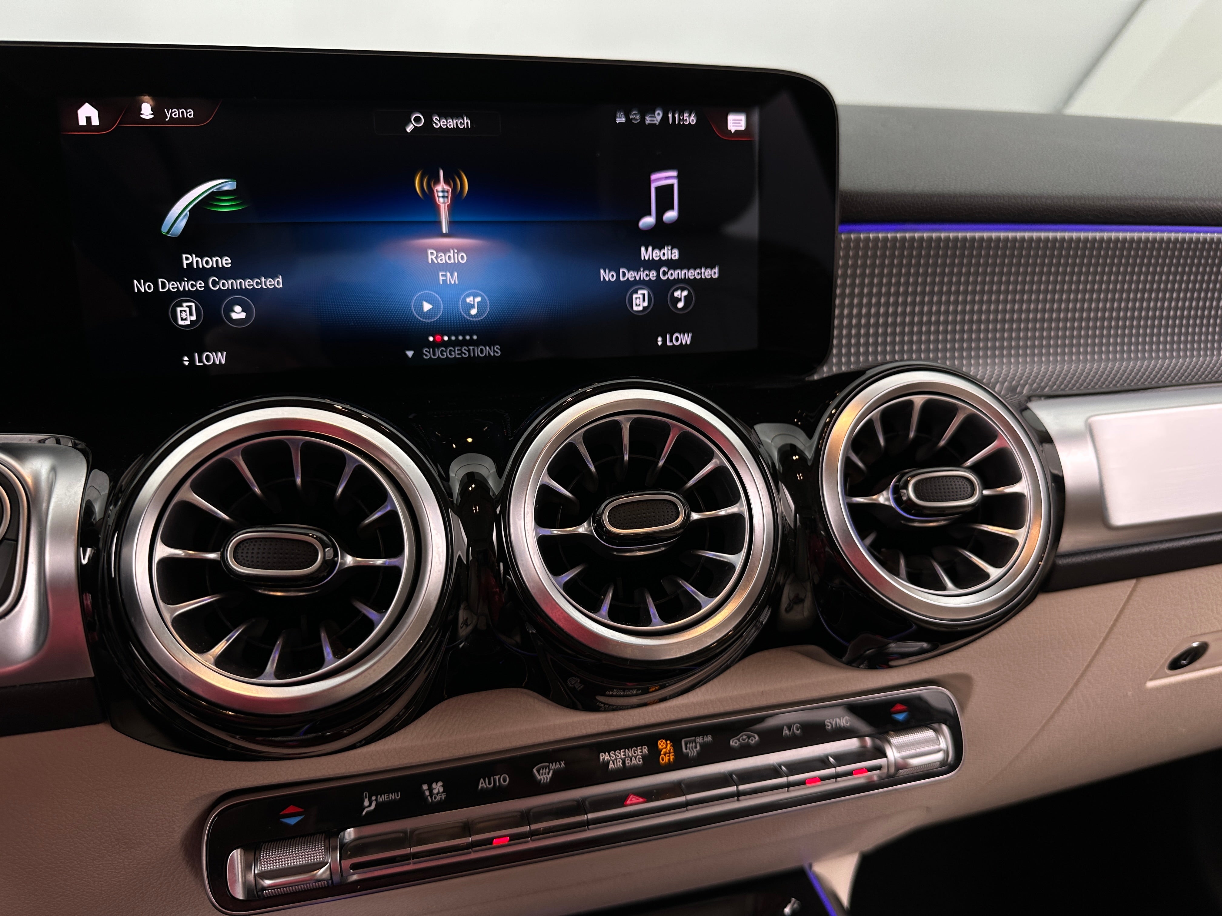 2022 Mercedes-Benz GLB 250 3