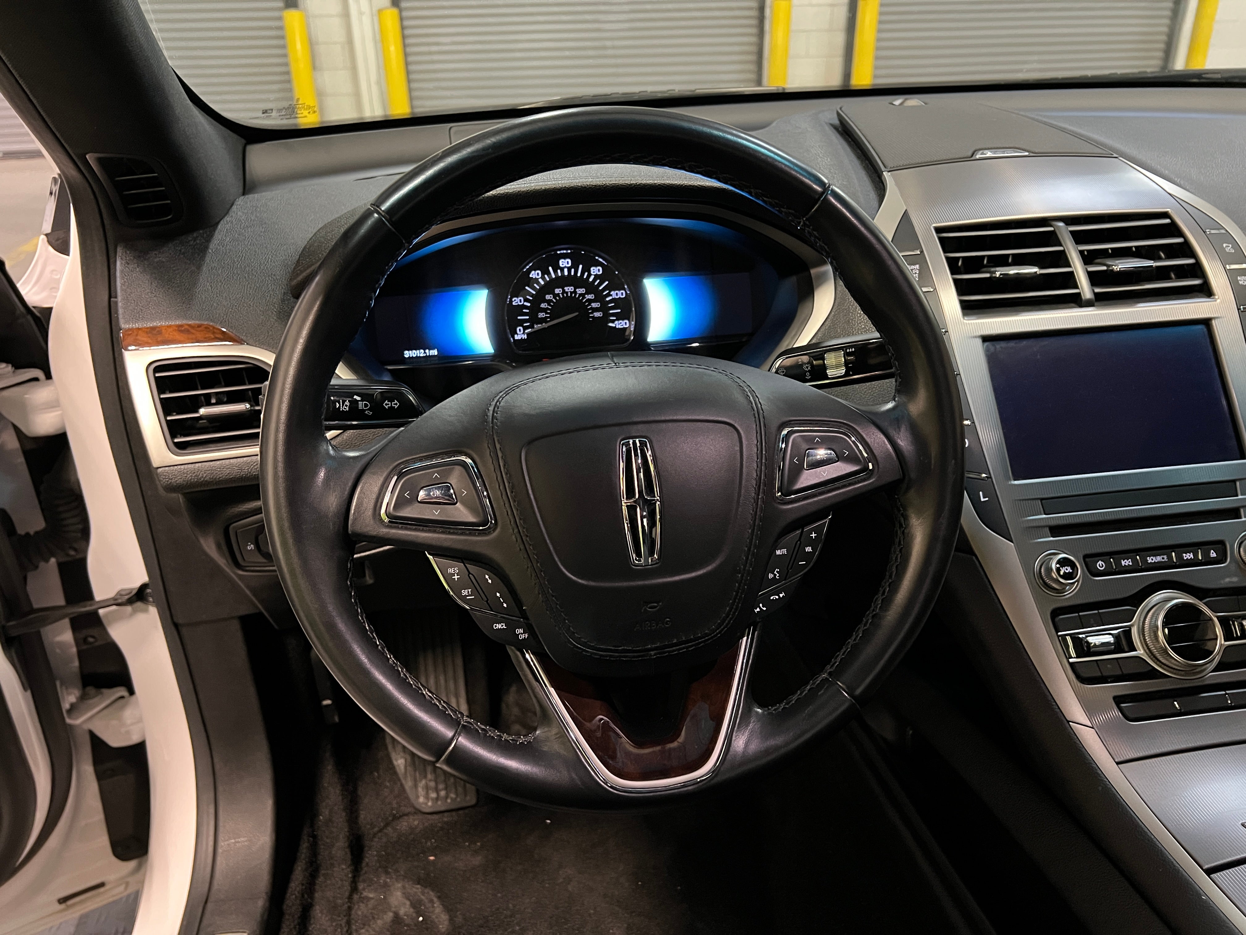 2020 Lincoln MKZ Reserve 4