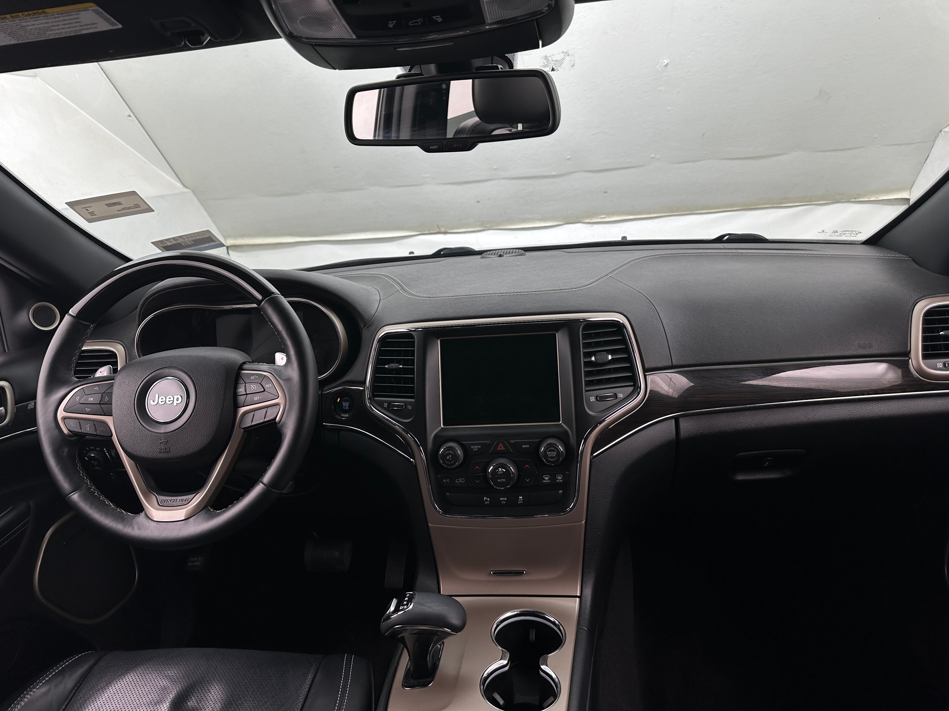 2015 Jeep Grand Cherokee Overland 2