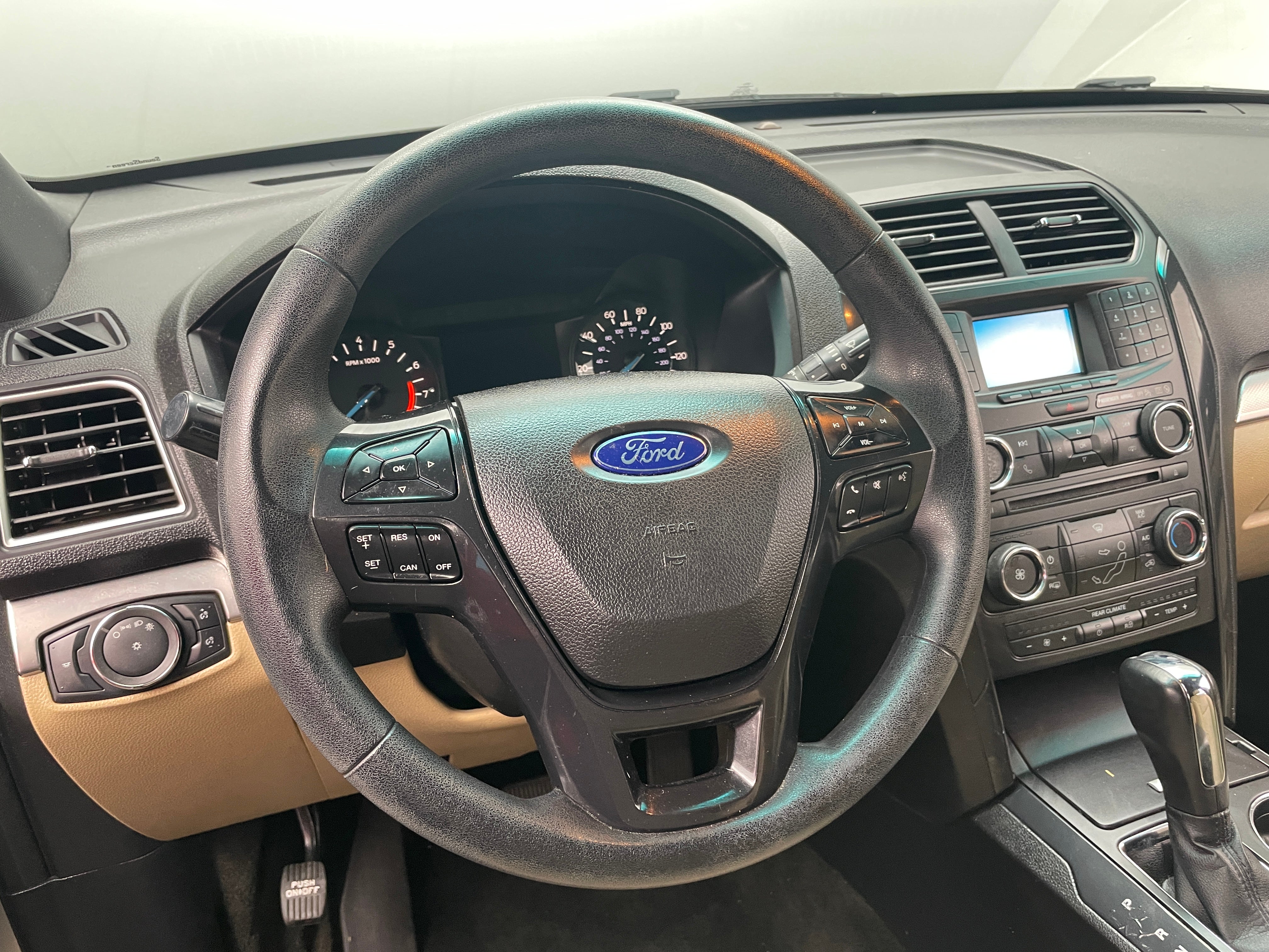 2016 Ford Explorer Base 5