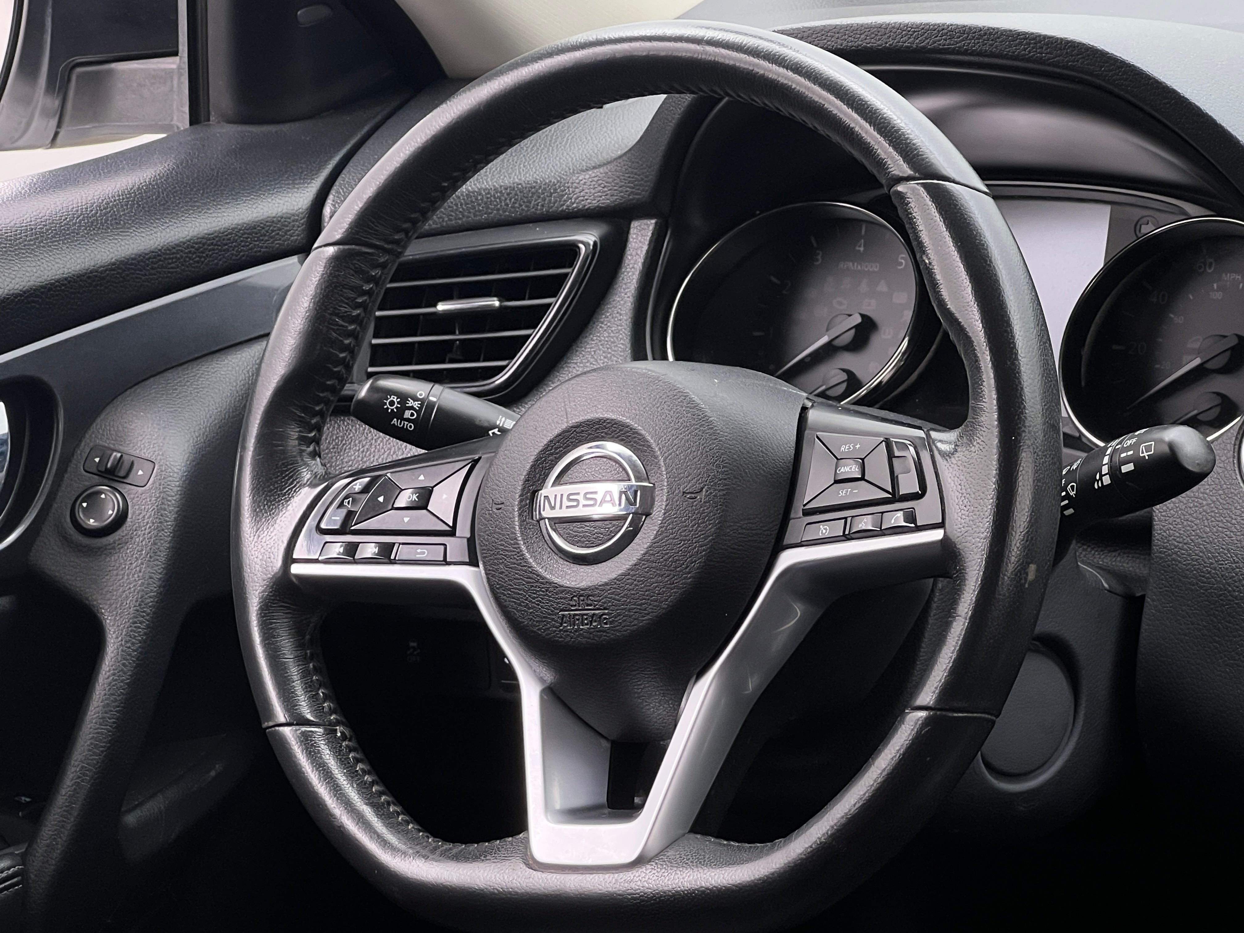 2018 Nissan Rogue SV 5