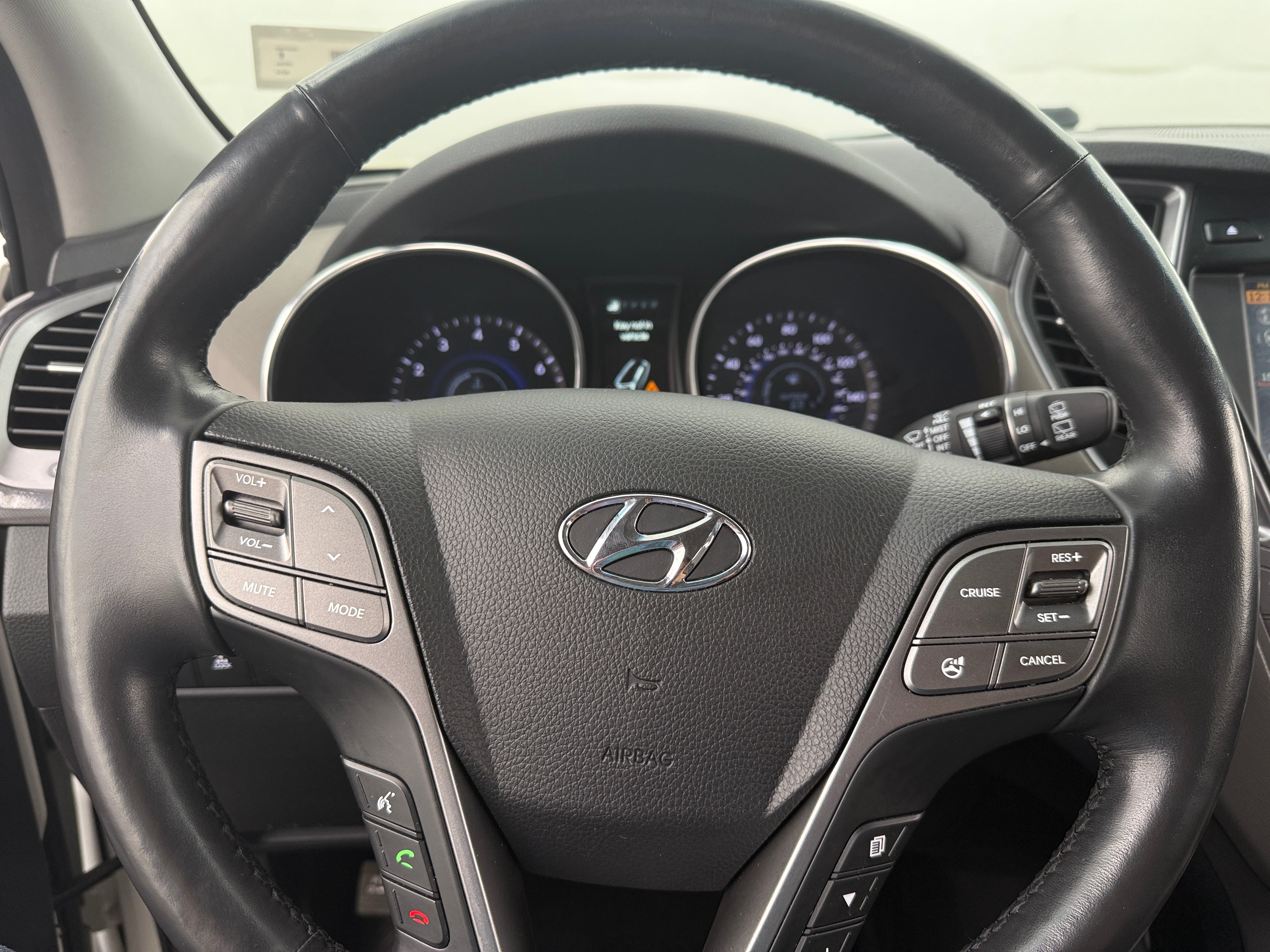 2014 Hyundai Santa Fe GLS 5