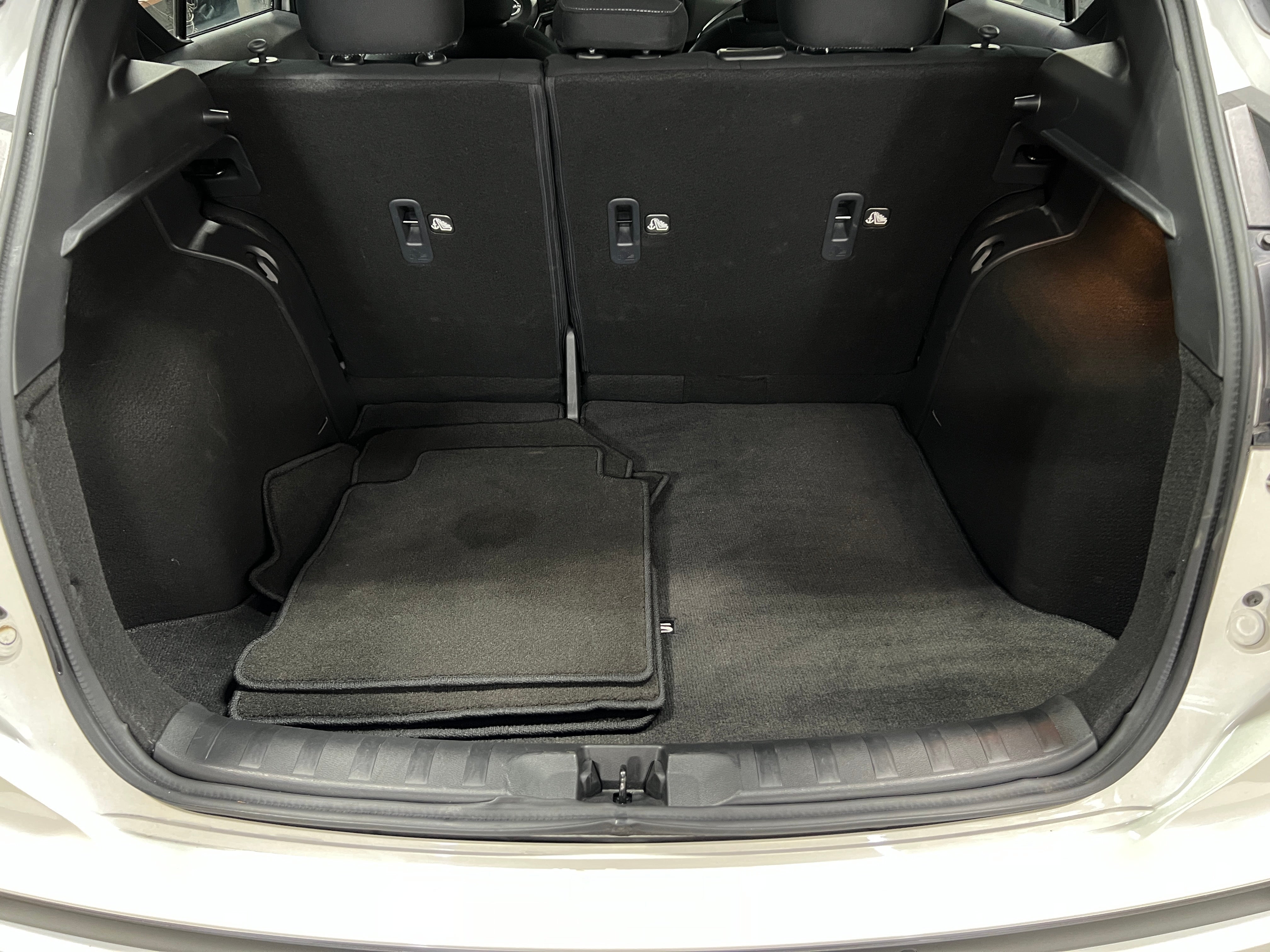 2024 Nissan Kicks SV 7