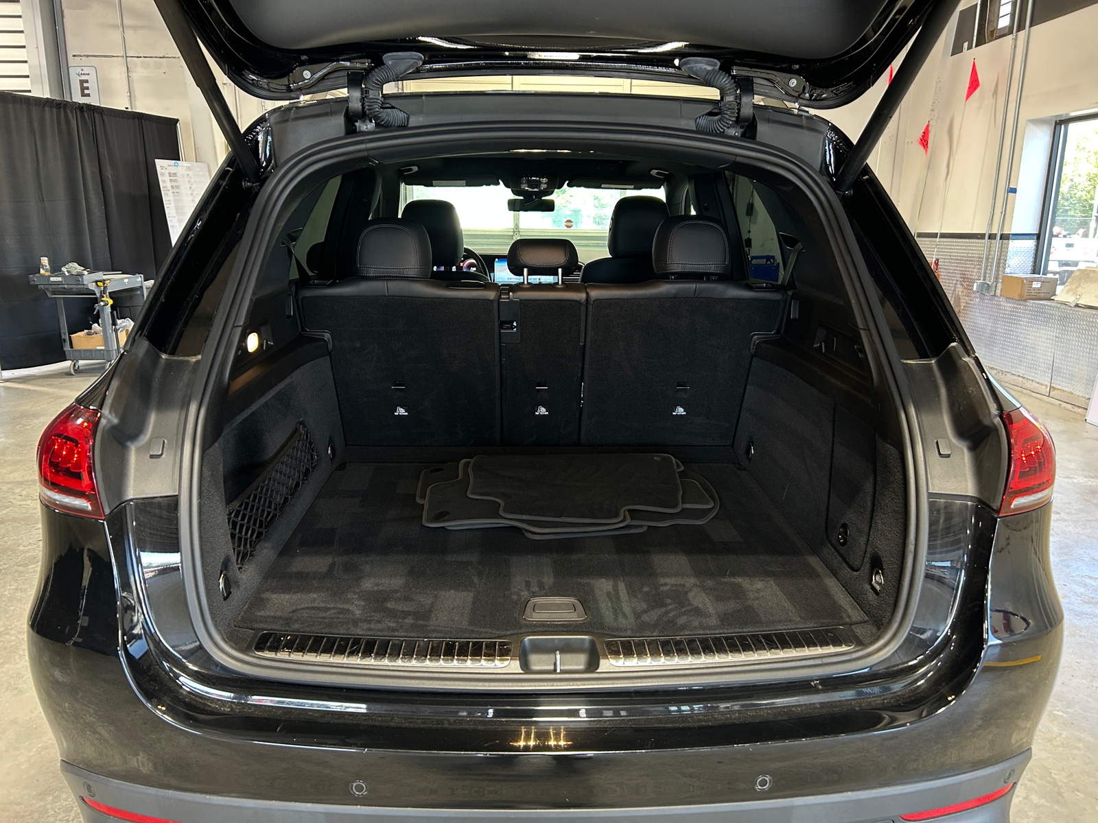 Thumbnail: 2021 Mercedes-Benz GLE - 6