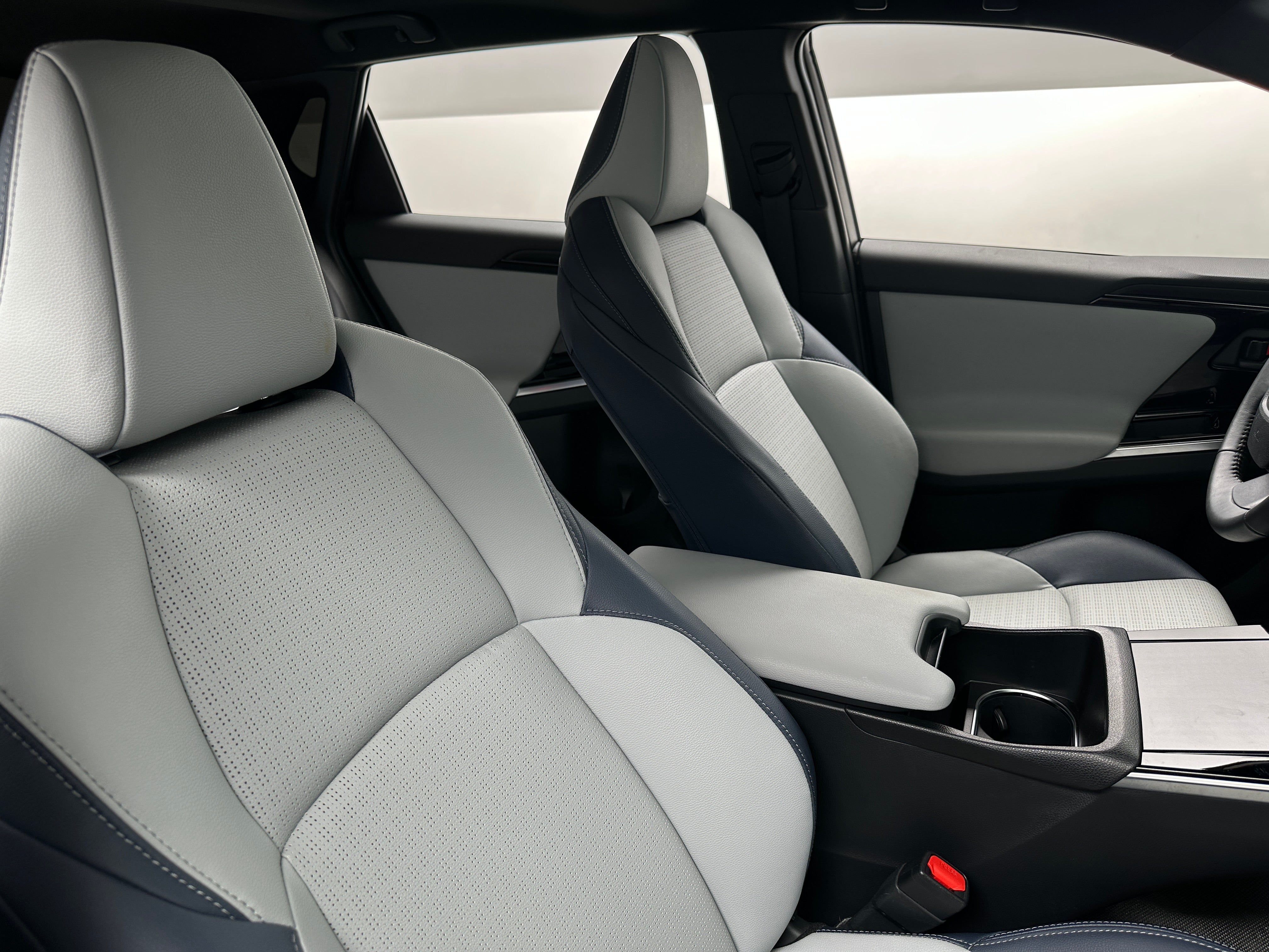 2023 Subaru Solterra Touring 2