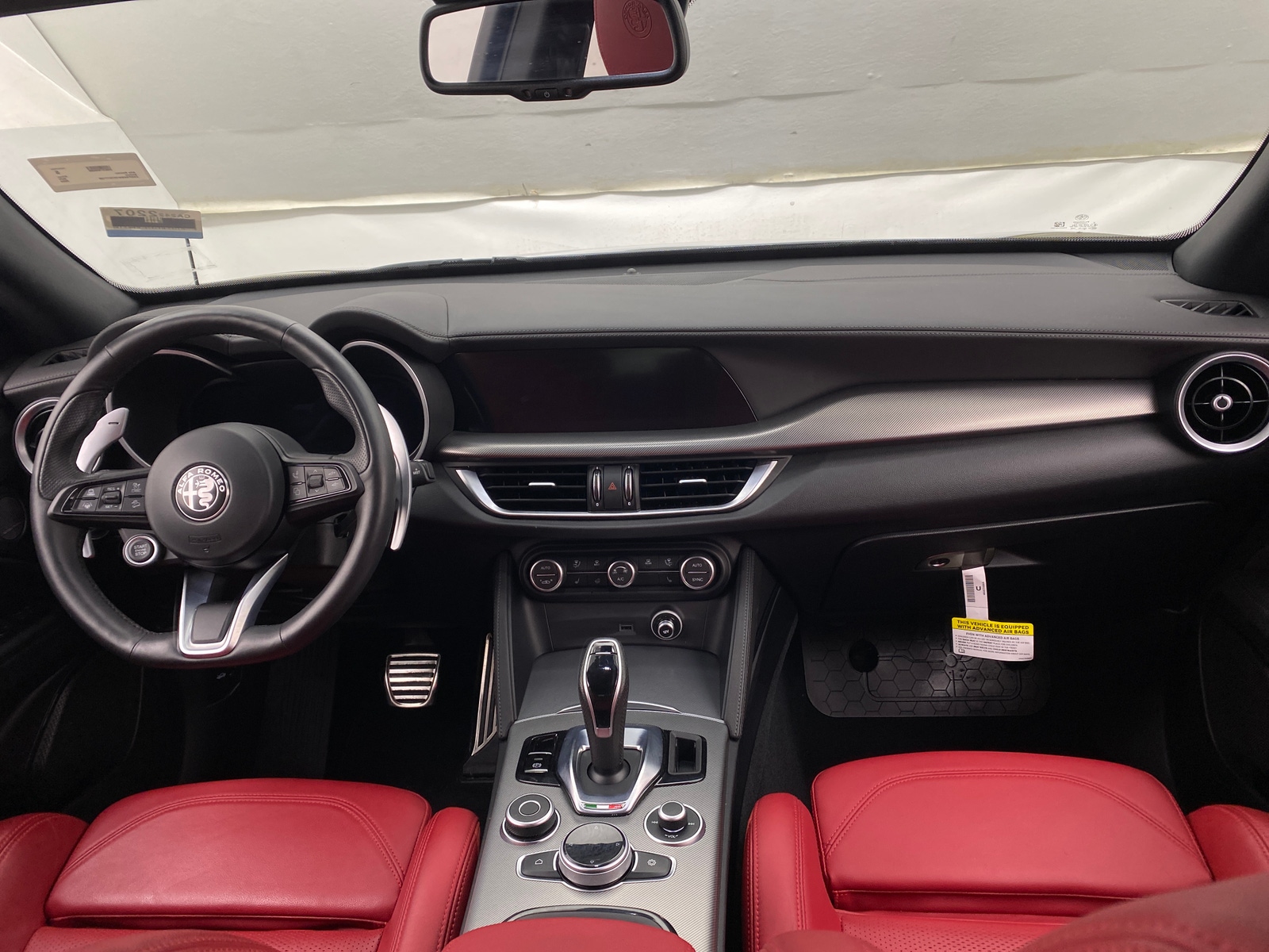 Thumbnail: 2024 Alfa Romeo Stelvio - 2