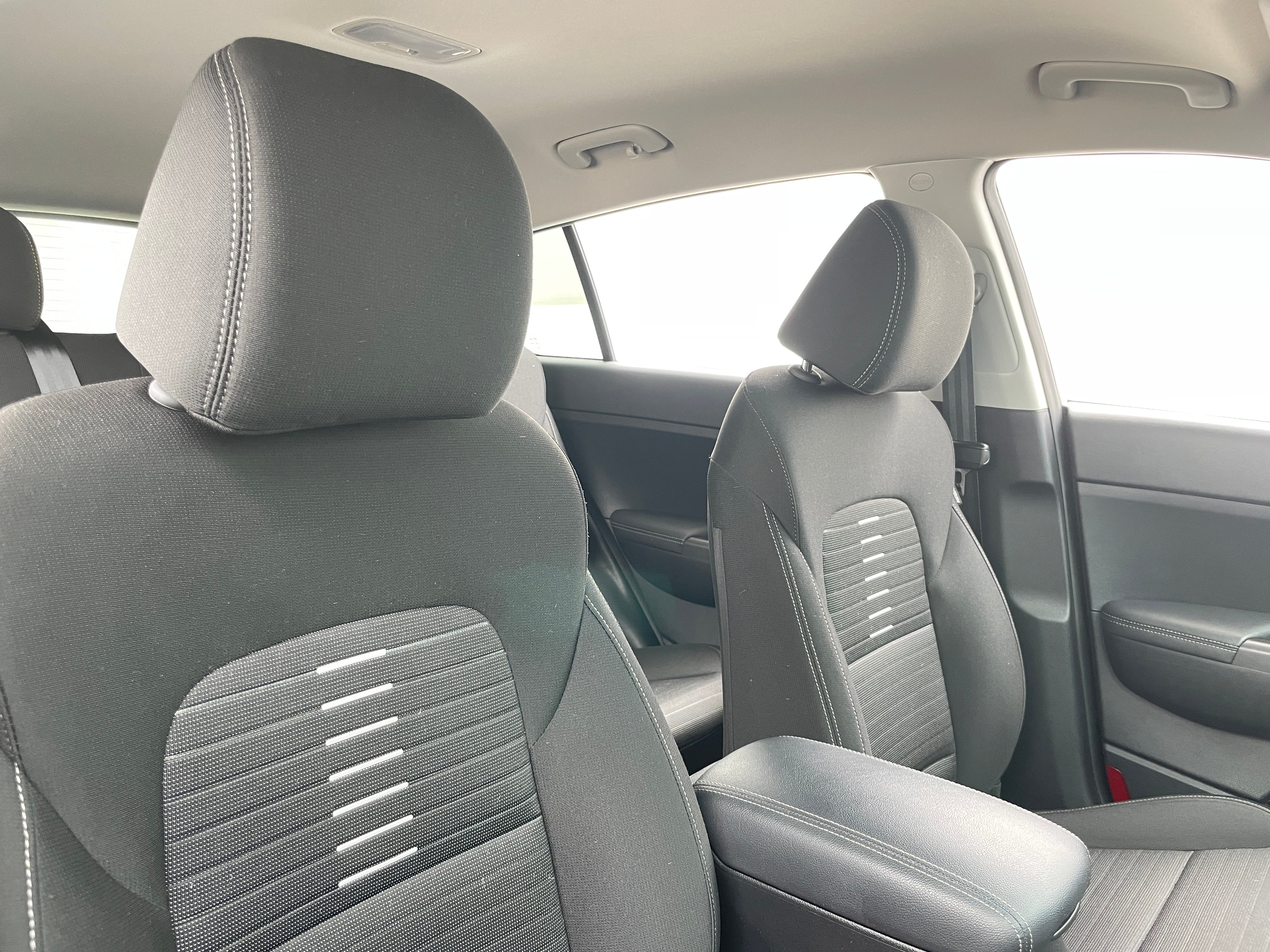 2022 Kia Sportage LX 2