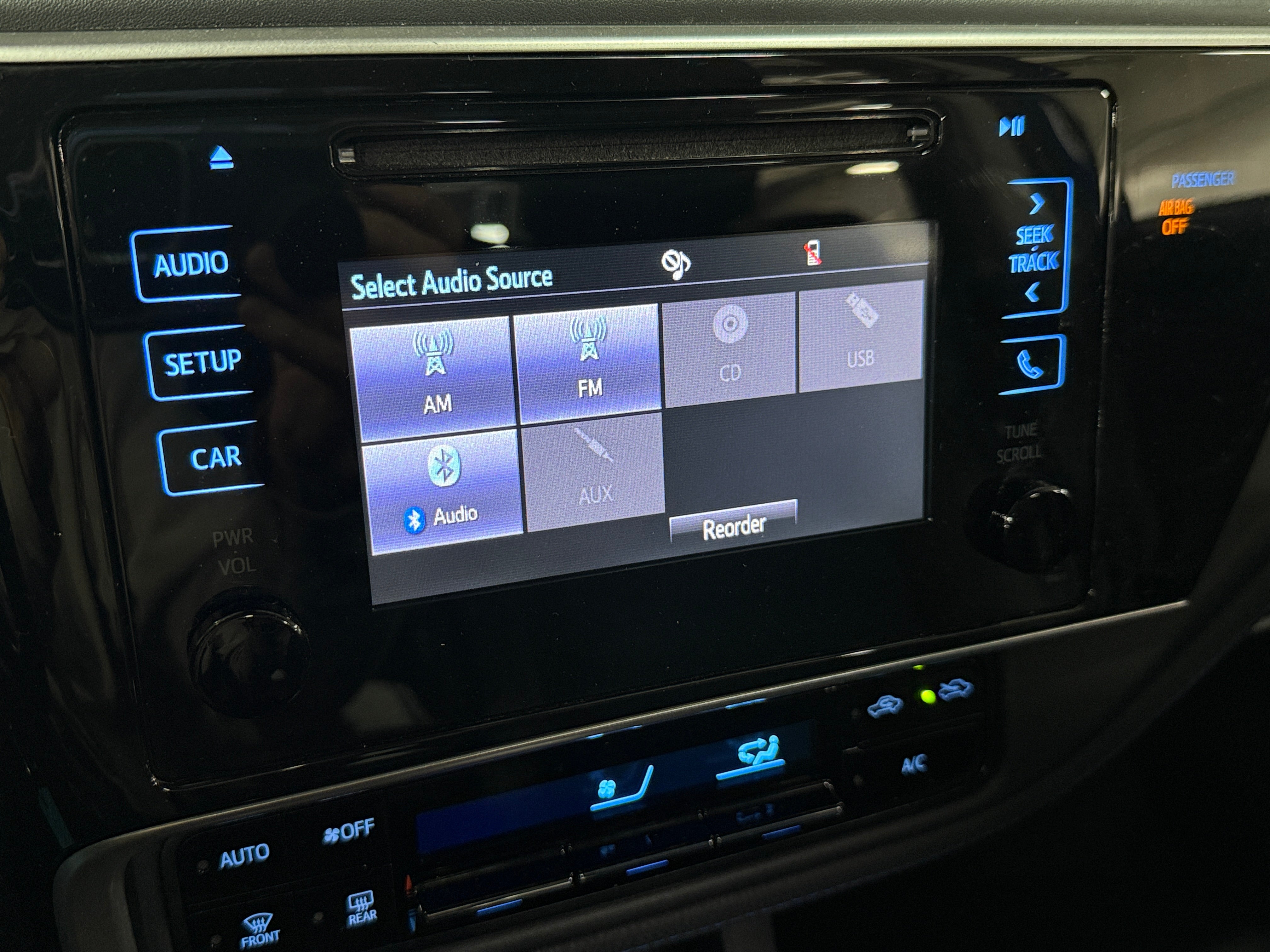 2019 Toyota Corolla SE 3