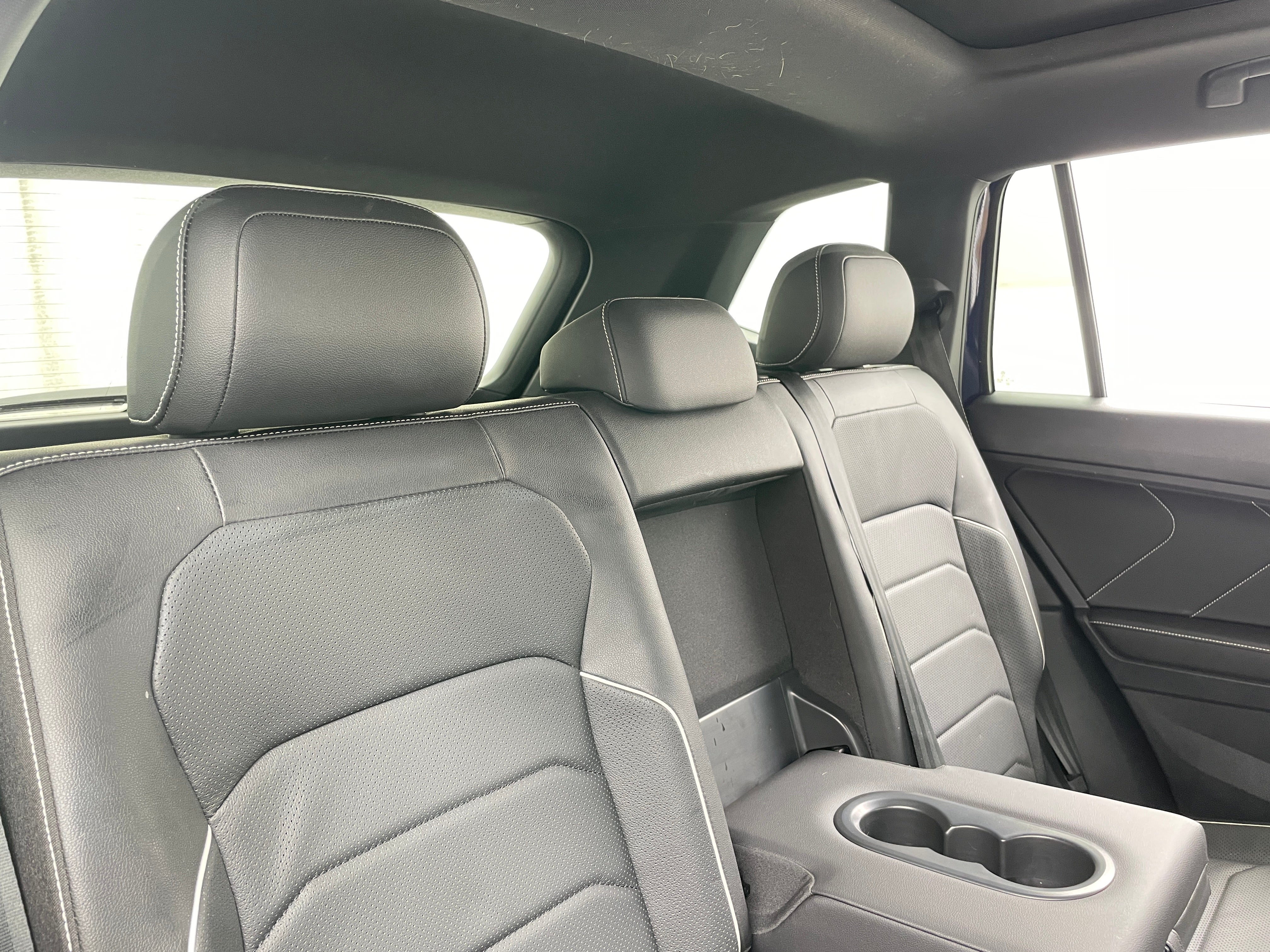2023 Volkswagen Tiguan SE R-Line 5