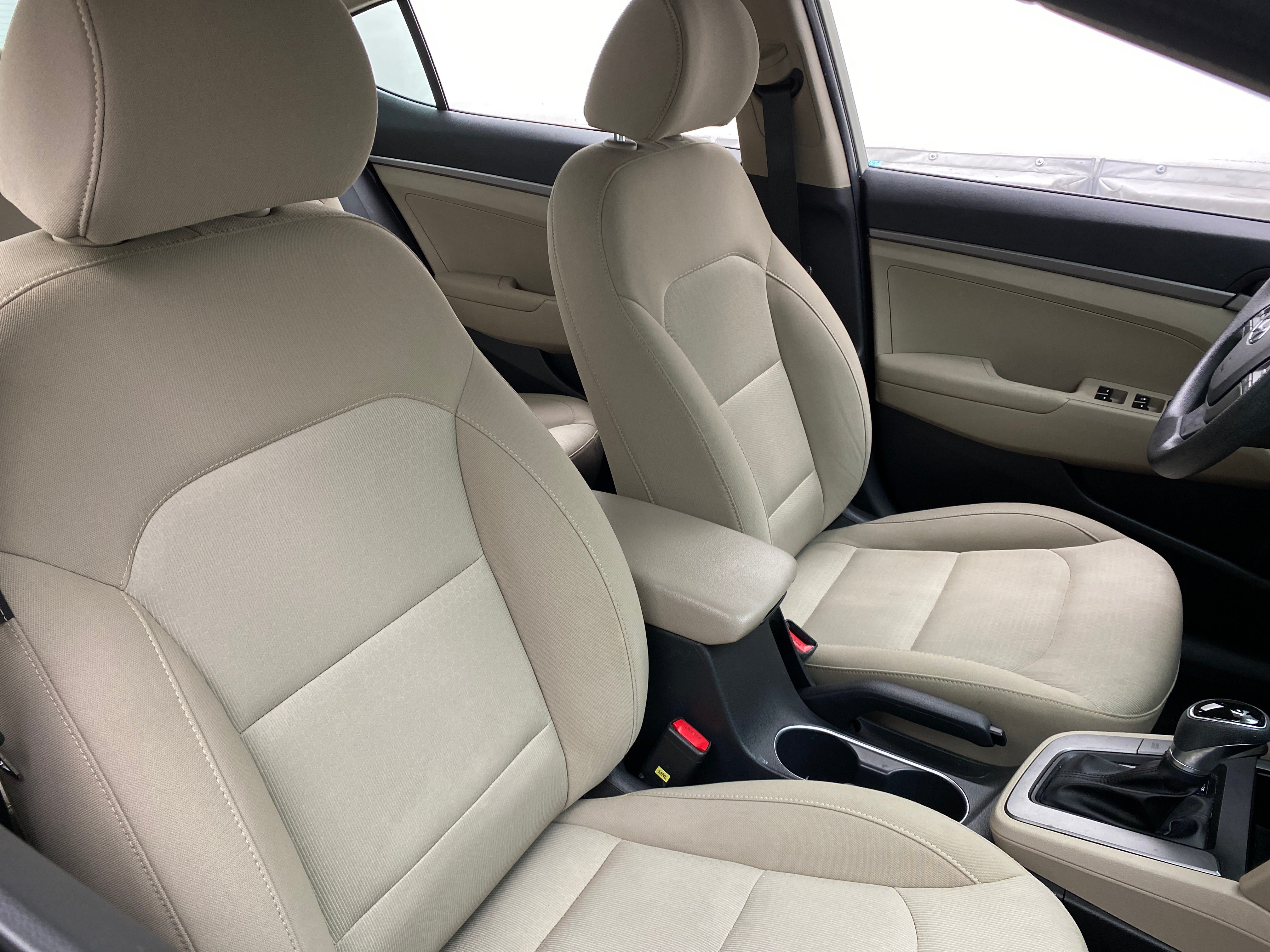 2017 Hyundai Elantra SE 2